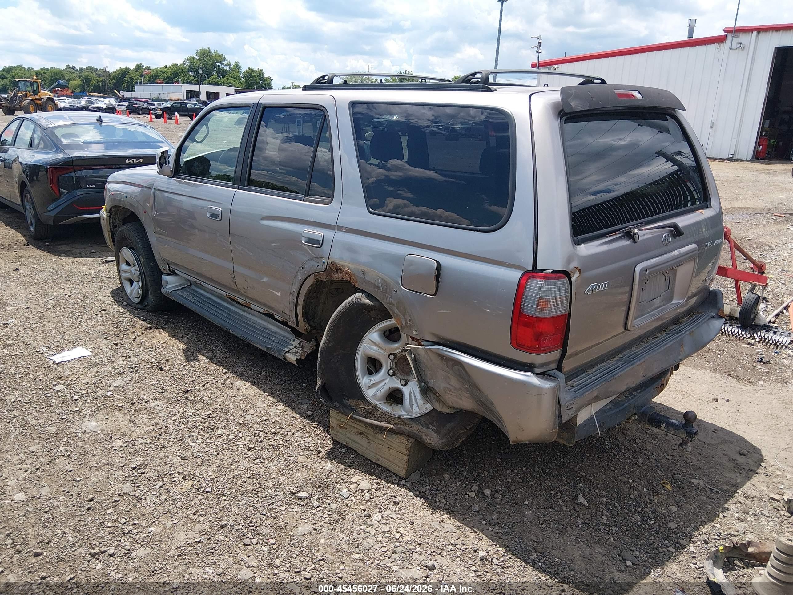 2002 Toyota 4runner Sr5 V6 Silver vin: JT3HN86R220366526