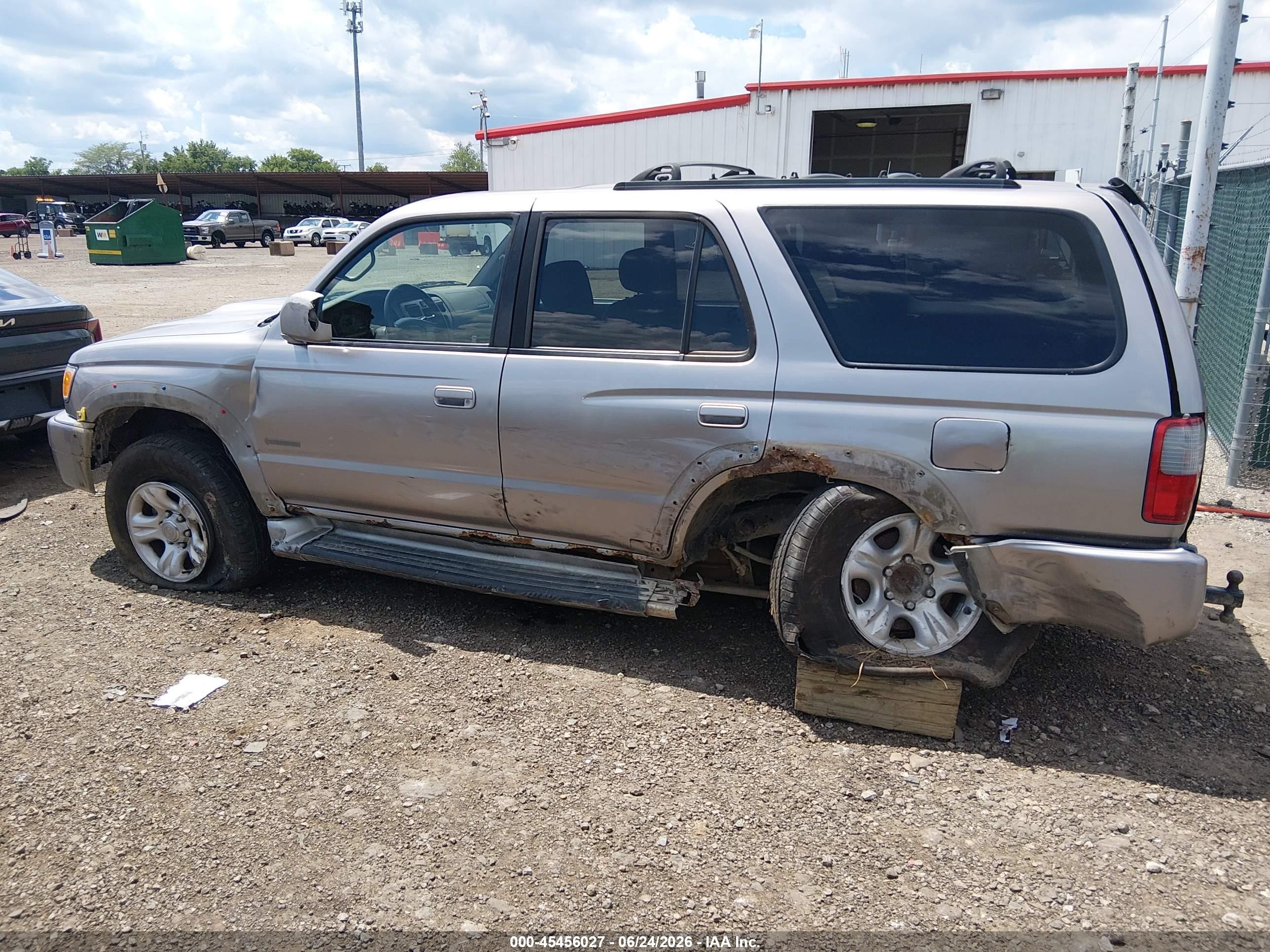 2002 Toyota 4runner Sr5 V6 Silver vin: JT3HN86R220366526