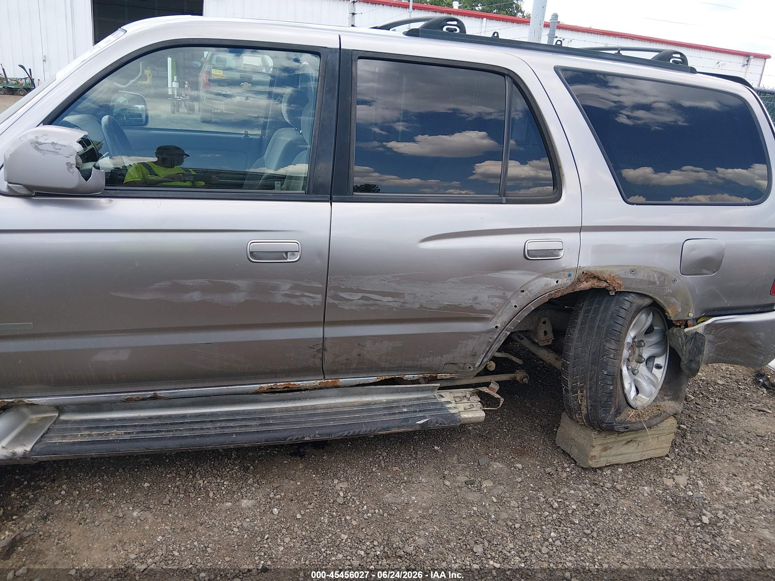 2002 Toyota 4runner Sr5 V6 Silver vin: JT3HN86R220366526