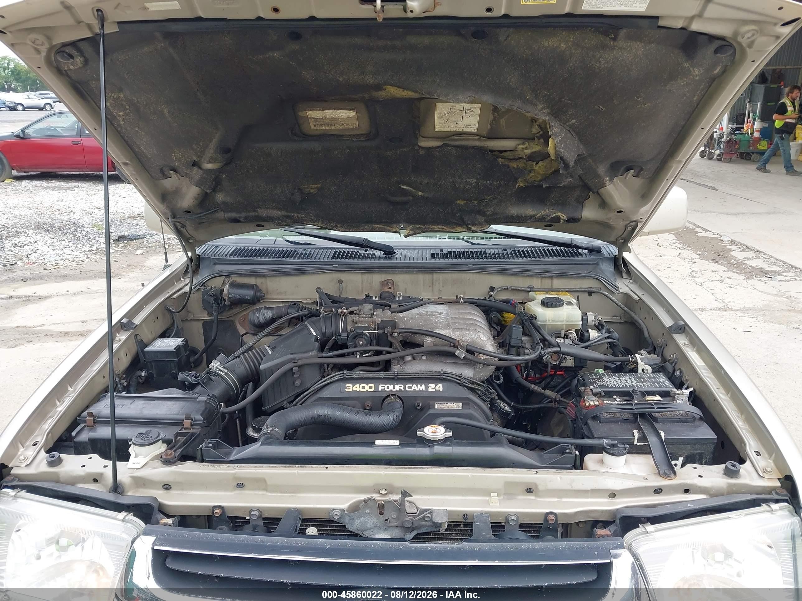 2002 Toyota 4runner Sr5 V6 Gold vin: JT3HN86R220388946