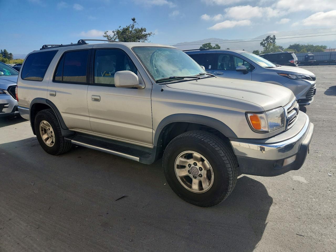 2000 Toyota 4runner Sr5 Silver vin: JT3HN86R2Y0259663