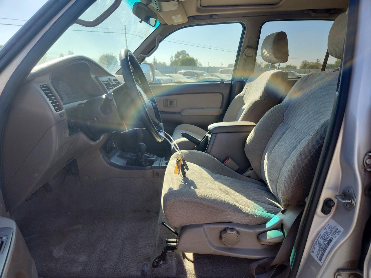 2000 Toyota 4runner Sr5 Silver vin: JT3HN86R2Y0259663