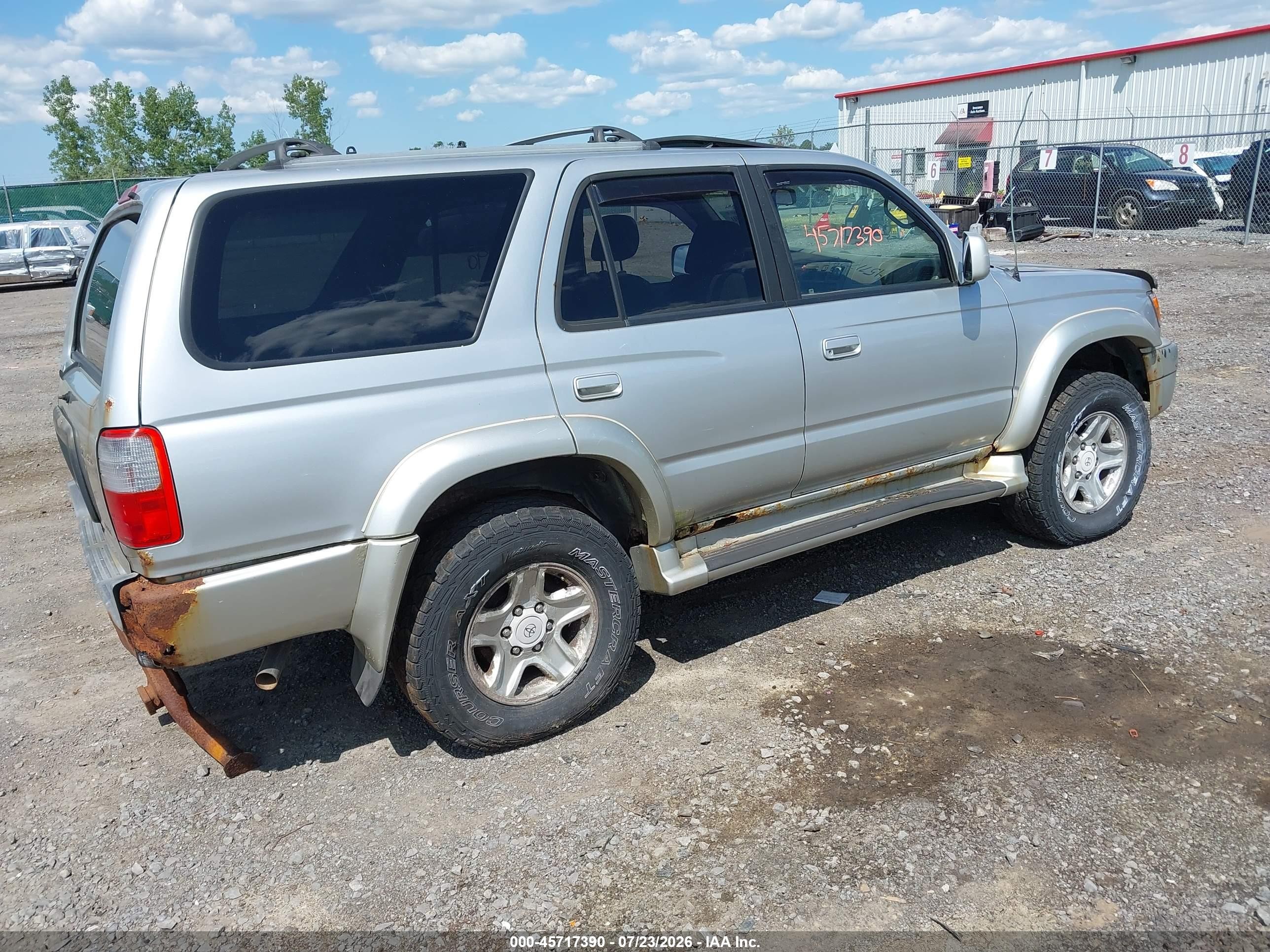 2000 Toyota 4runner Sr5 V6 Silver vin: JT3HN86R2Y0315679
