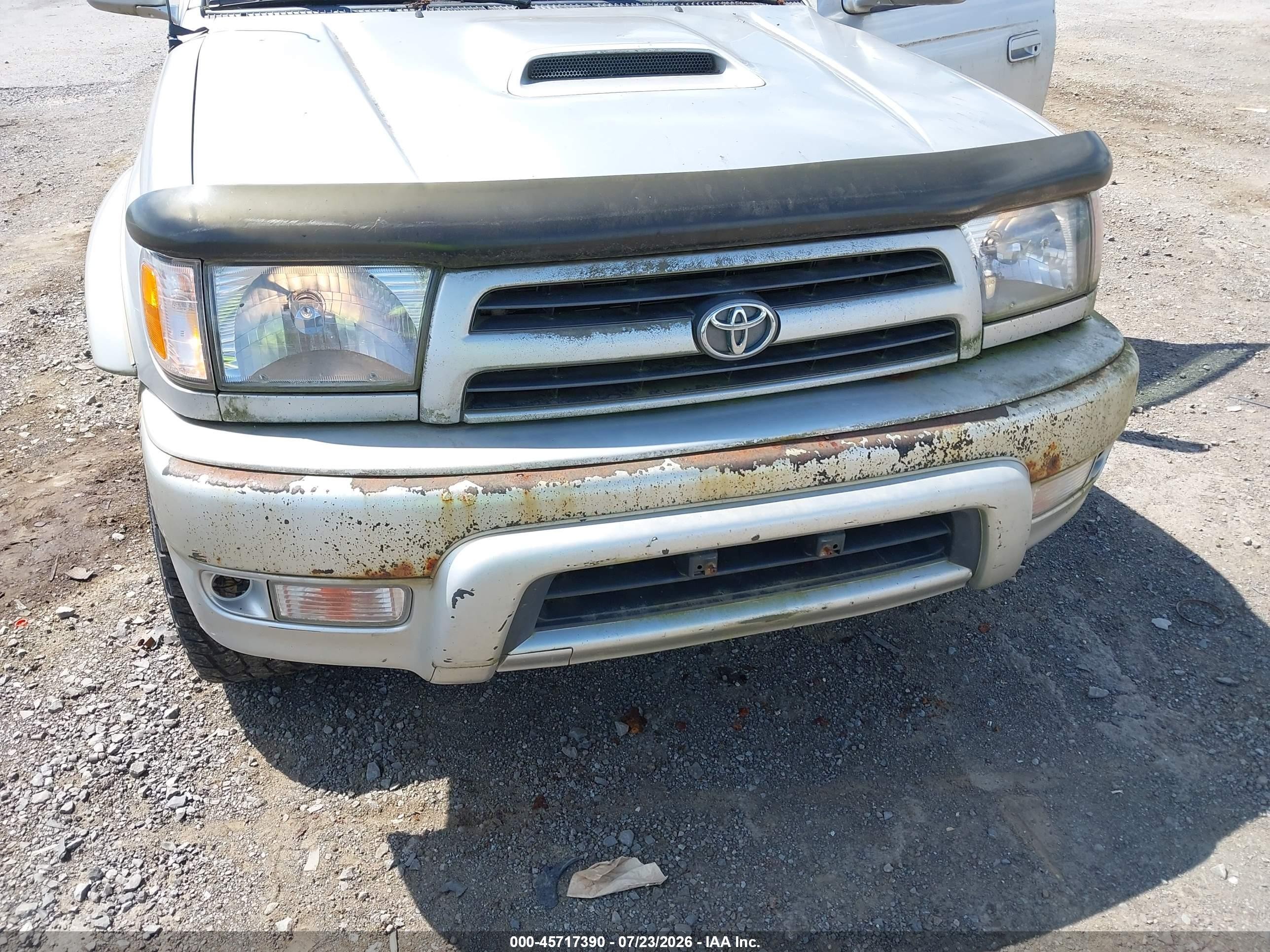 2000 Toyota 4runner Sr5 V6 Silver vin: JT3HN86R2Y0315679