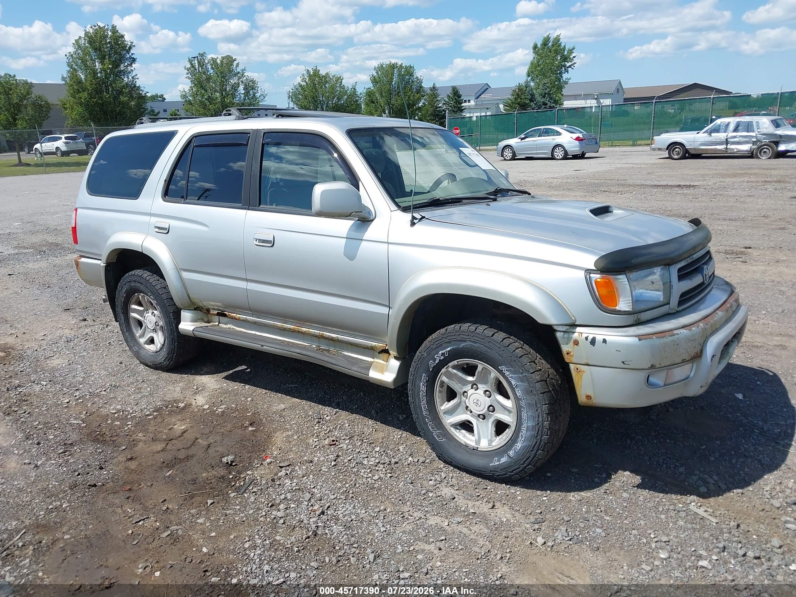 2000 Toyota 4runner Sr5 V6 Silver vin: JT3HN86R2Y0315679
