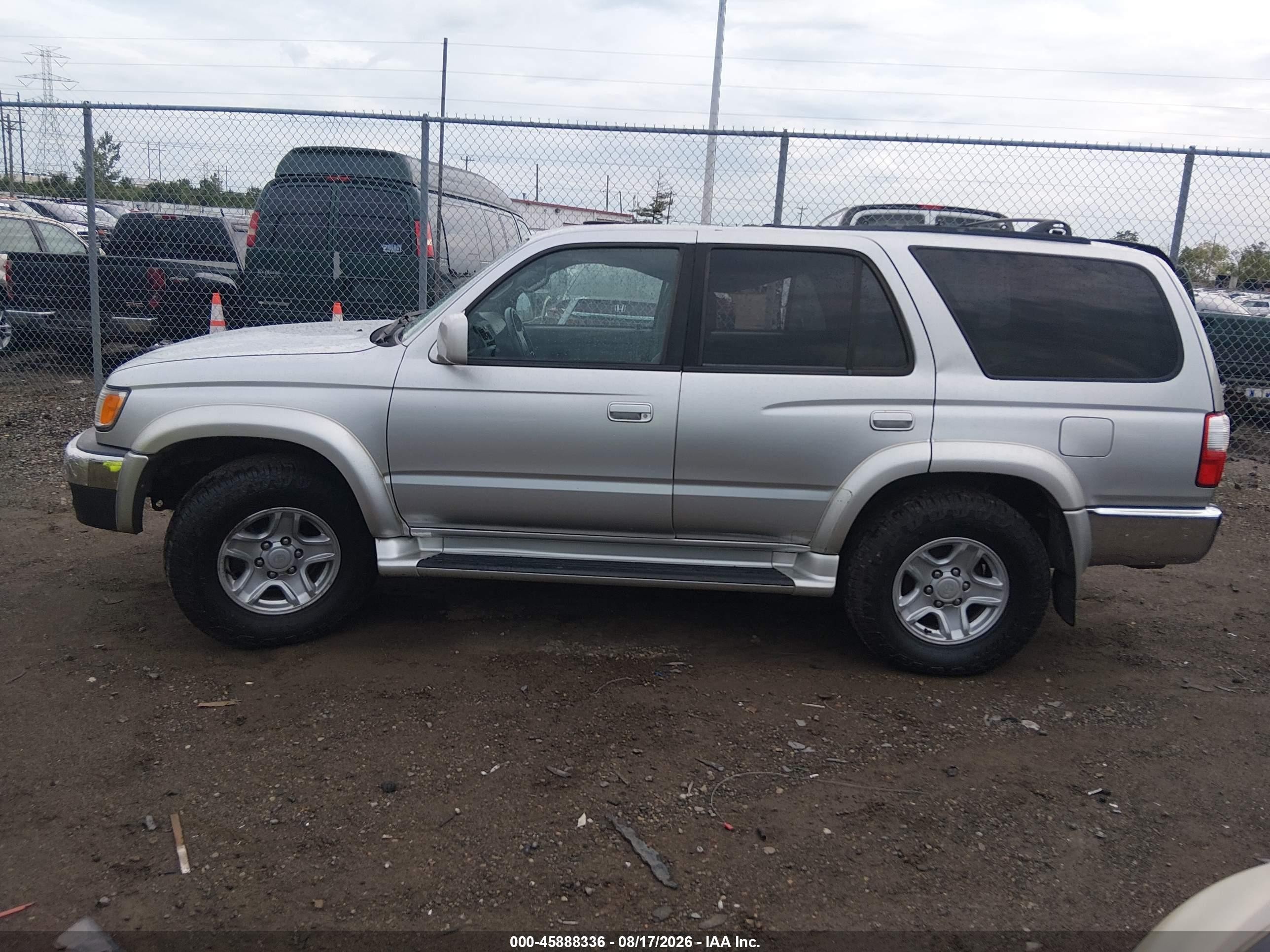 2001 Toyota 4runner Sr5 V6 Silver vin: JT3HN86R310338815