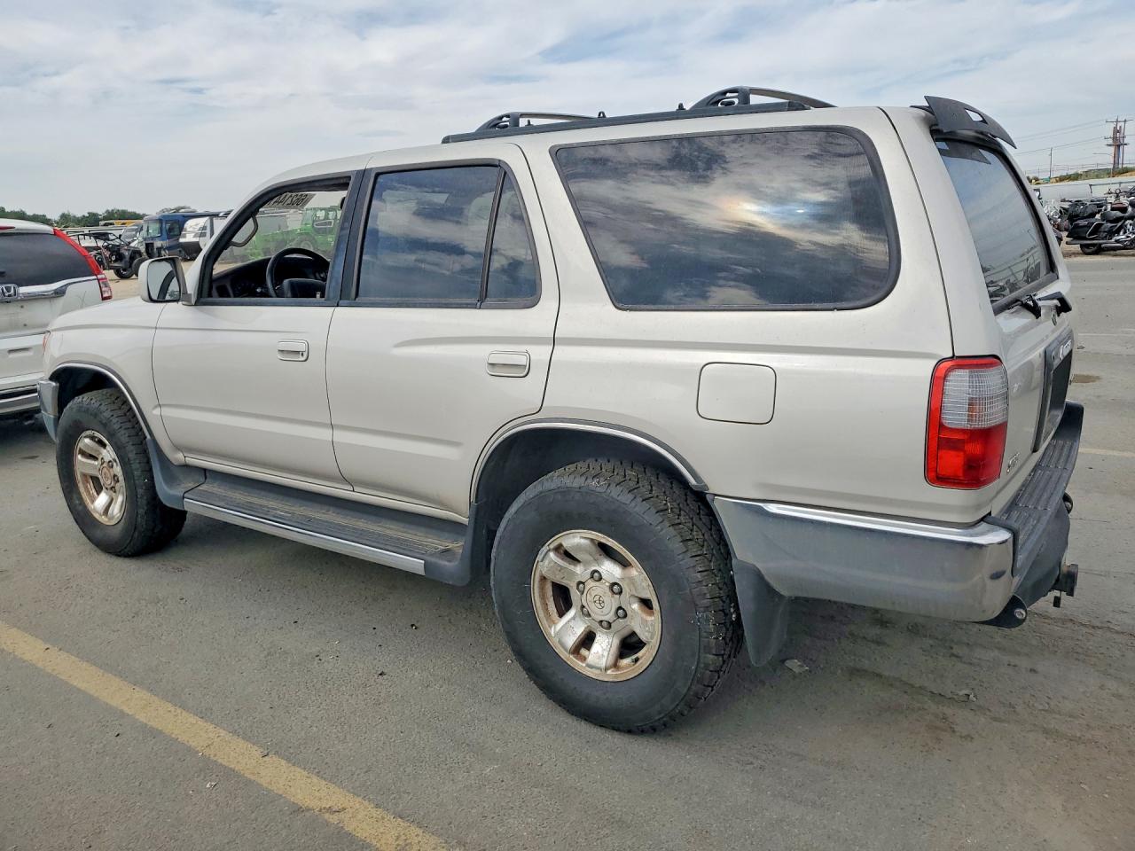 1997 Toyota 4runner Sr5 Cream vin: JT3HN86R3V0120900