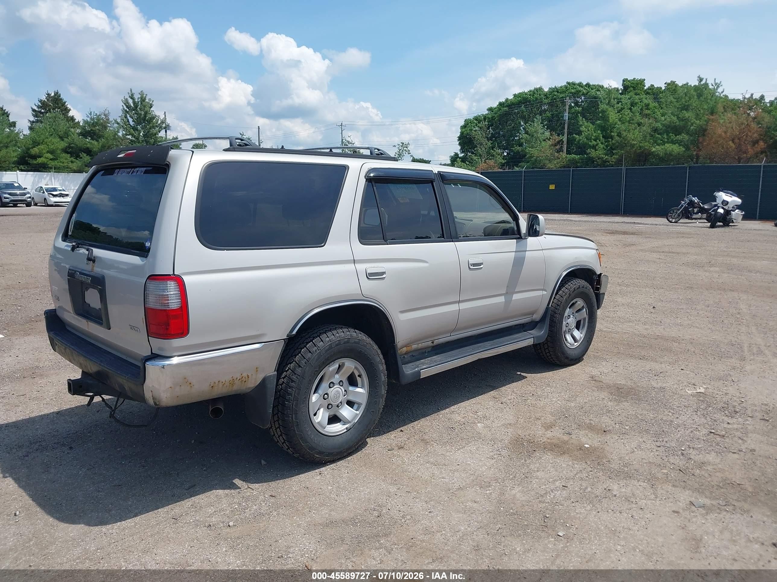 1998 Toyota 4runner Sr5 V6 Silver vin: JT3HN86R4W0166690