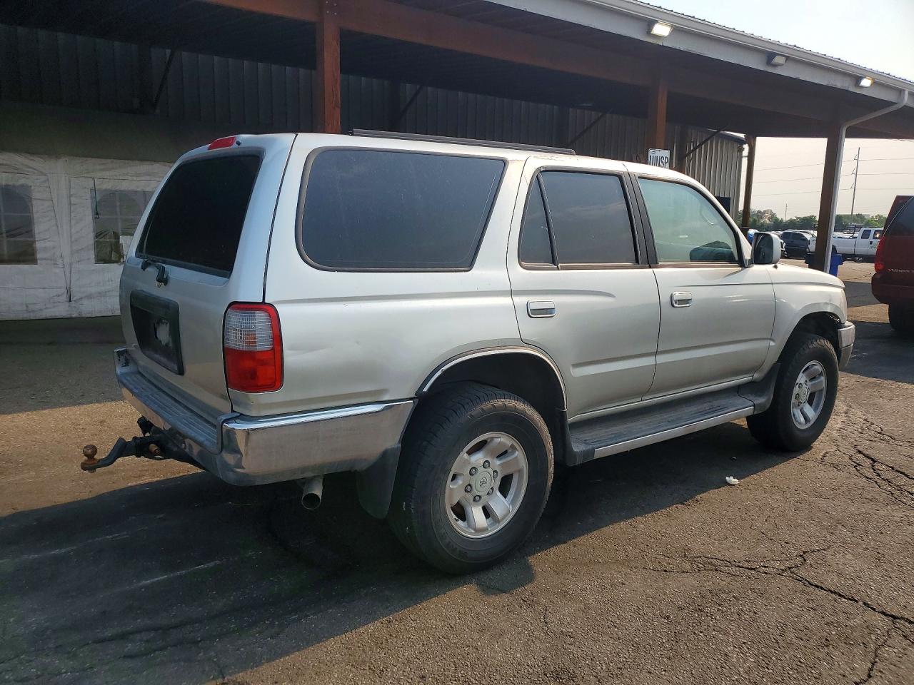 1999 Toyota 4runner Sr5 Silver vin: JT3HN86R4X0231264
