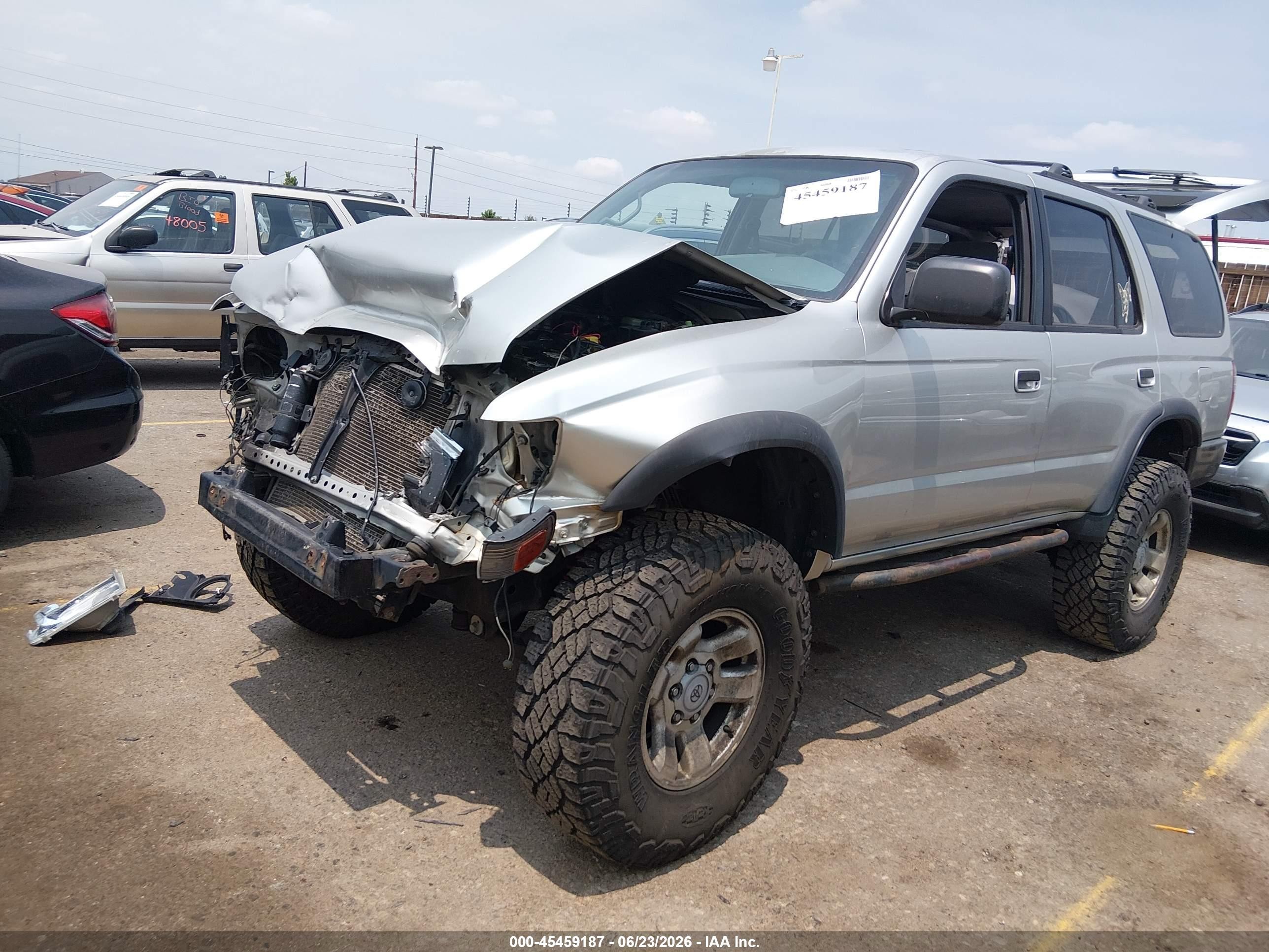 1999 Toyota 4runner Sr5 V6 Silver vin: JT3HN86R4X0247612