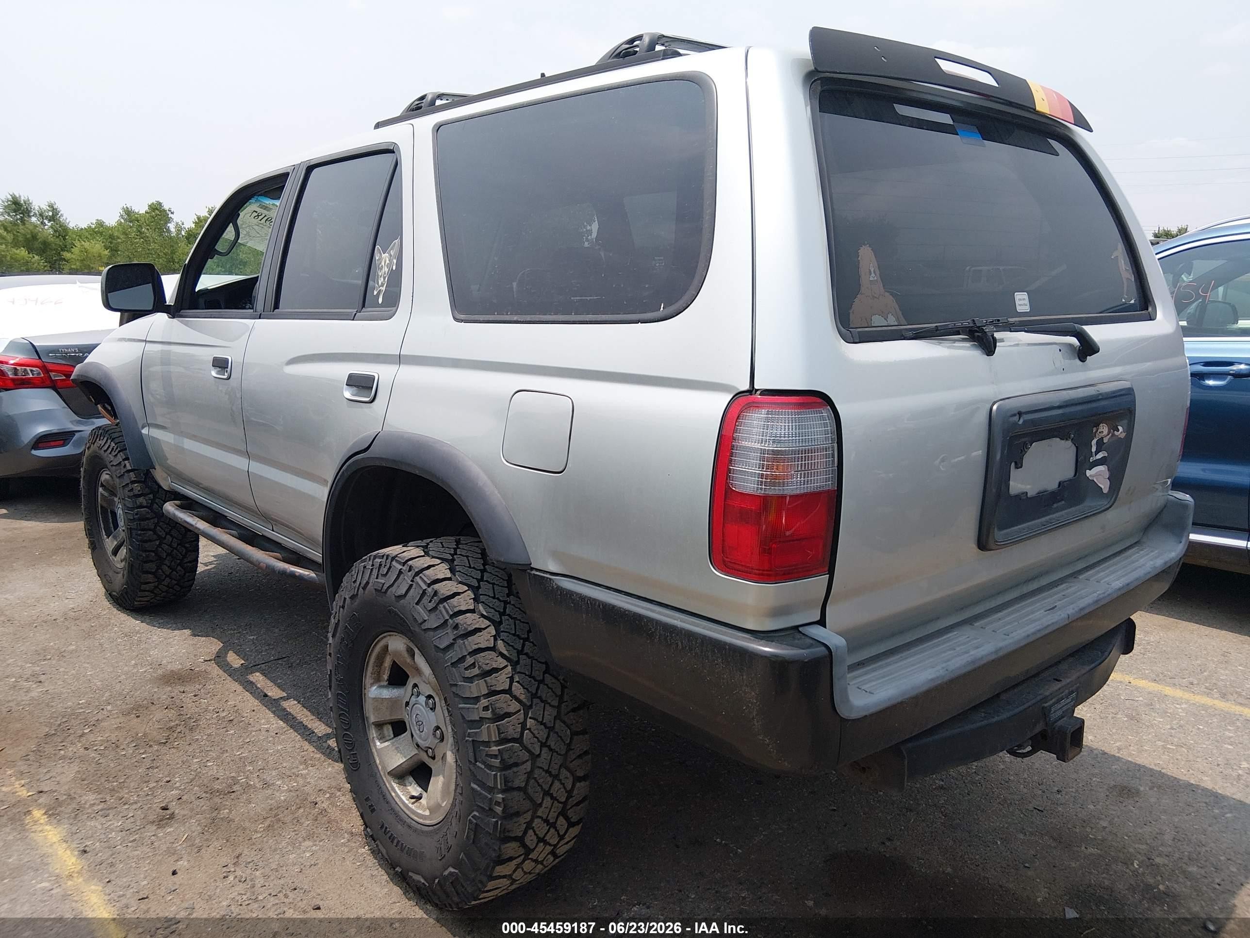 1999 Toyota 4runner Sr5 V6 Silver vin: JT3HN86R4X0247612