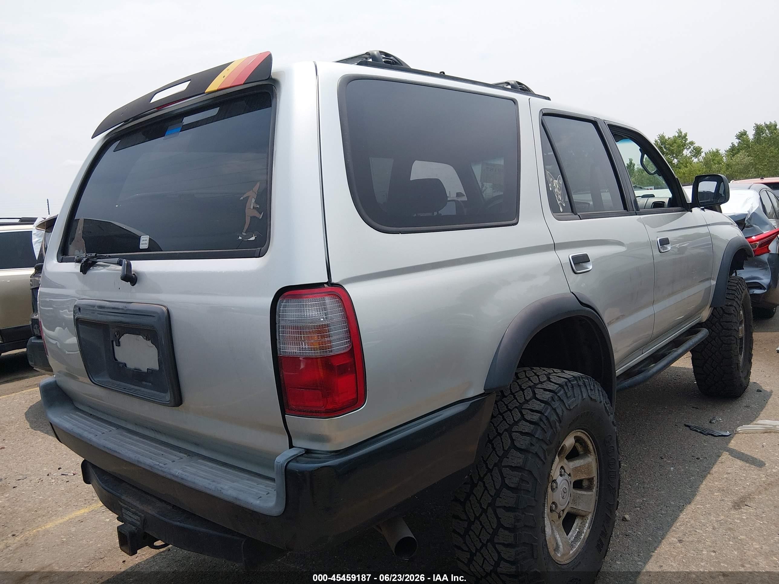 1999 Toyota 4runner Sr5 V6 Silver vin: JT3HN86R4X0247612
