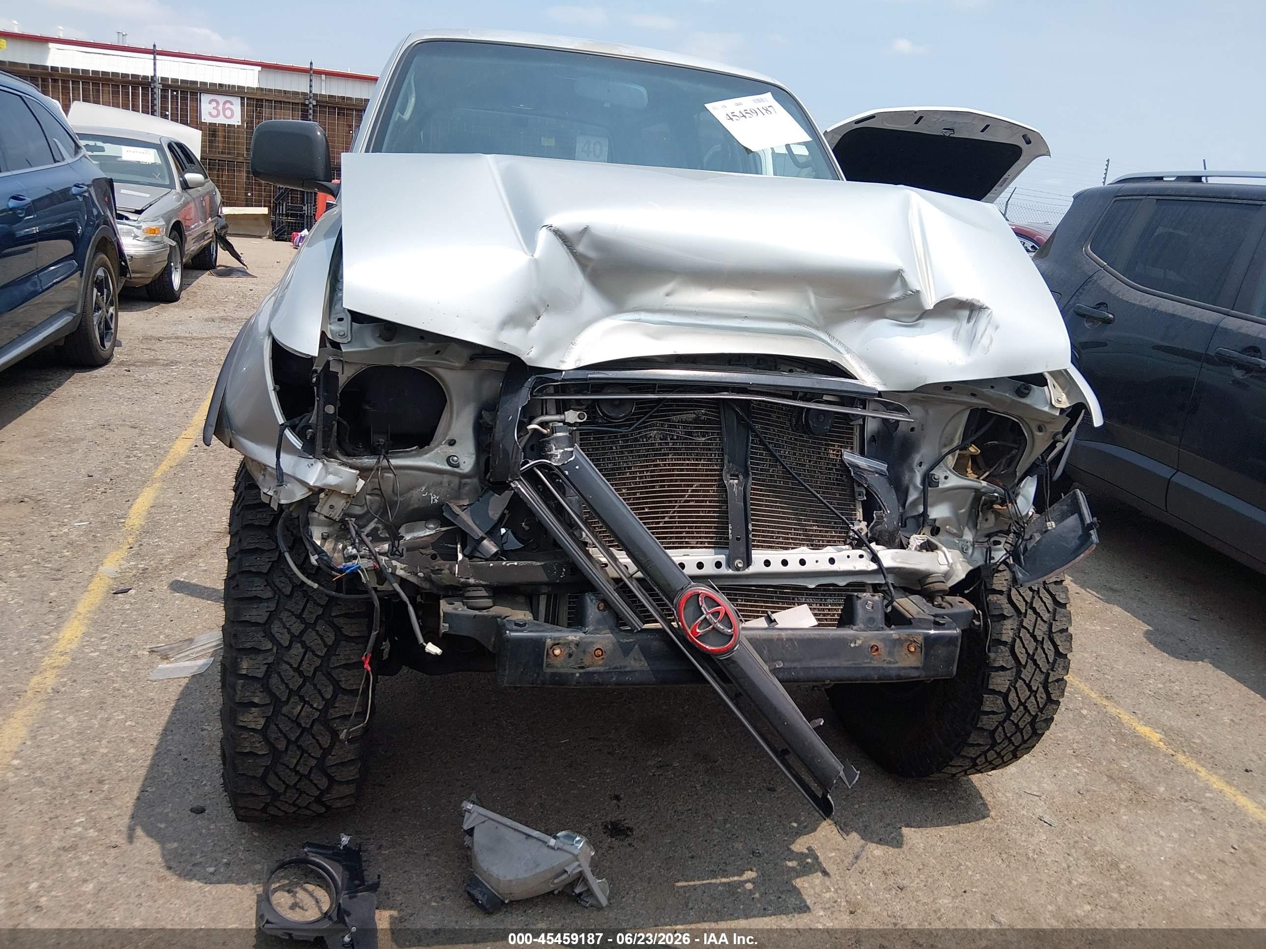 1999 Toyota 4runner Sr5 V6 Silver vin: JT3HN86R4X0247612