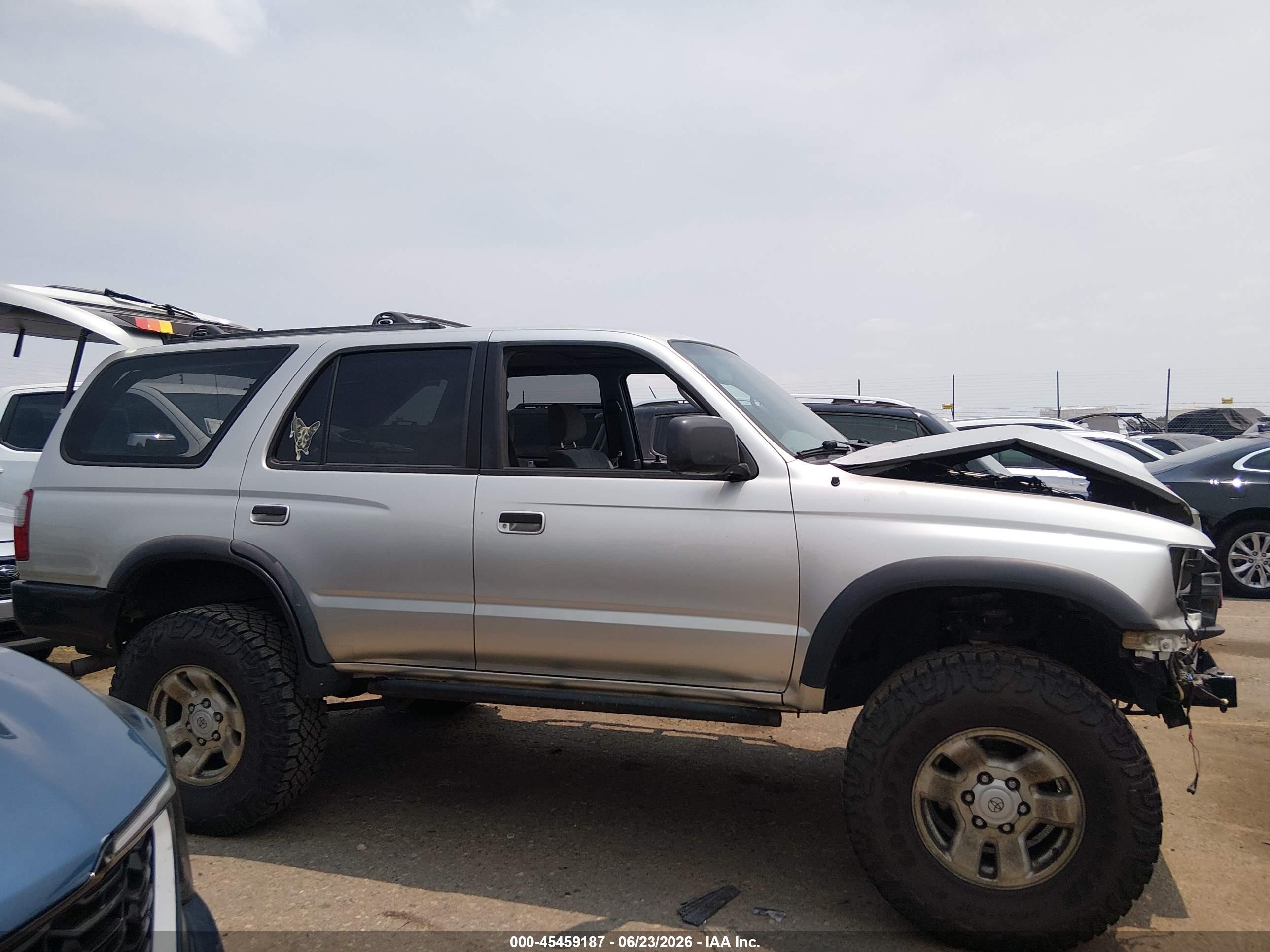 1999 Toyota 4runner Sr5 V6 Silver vin: JT3HN86R4X0247612