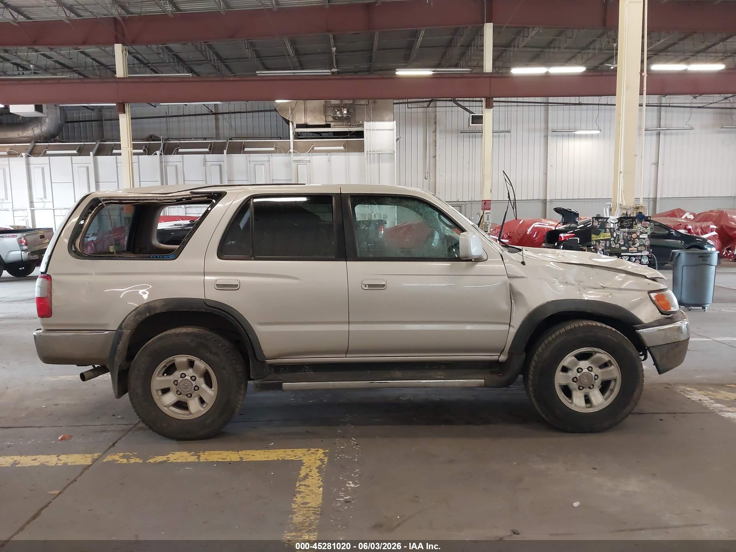 2000 Toyota 4runner Sr5 V6 Silver vin: JT3HN86R4Y0320382