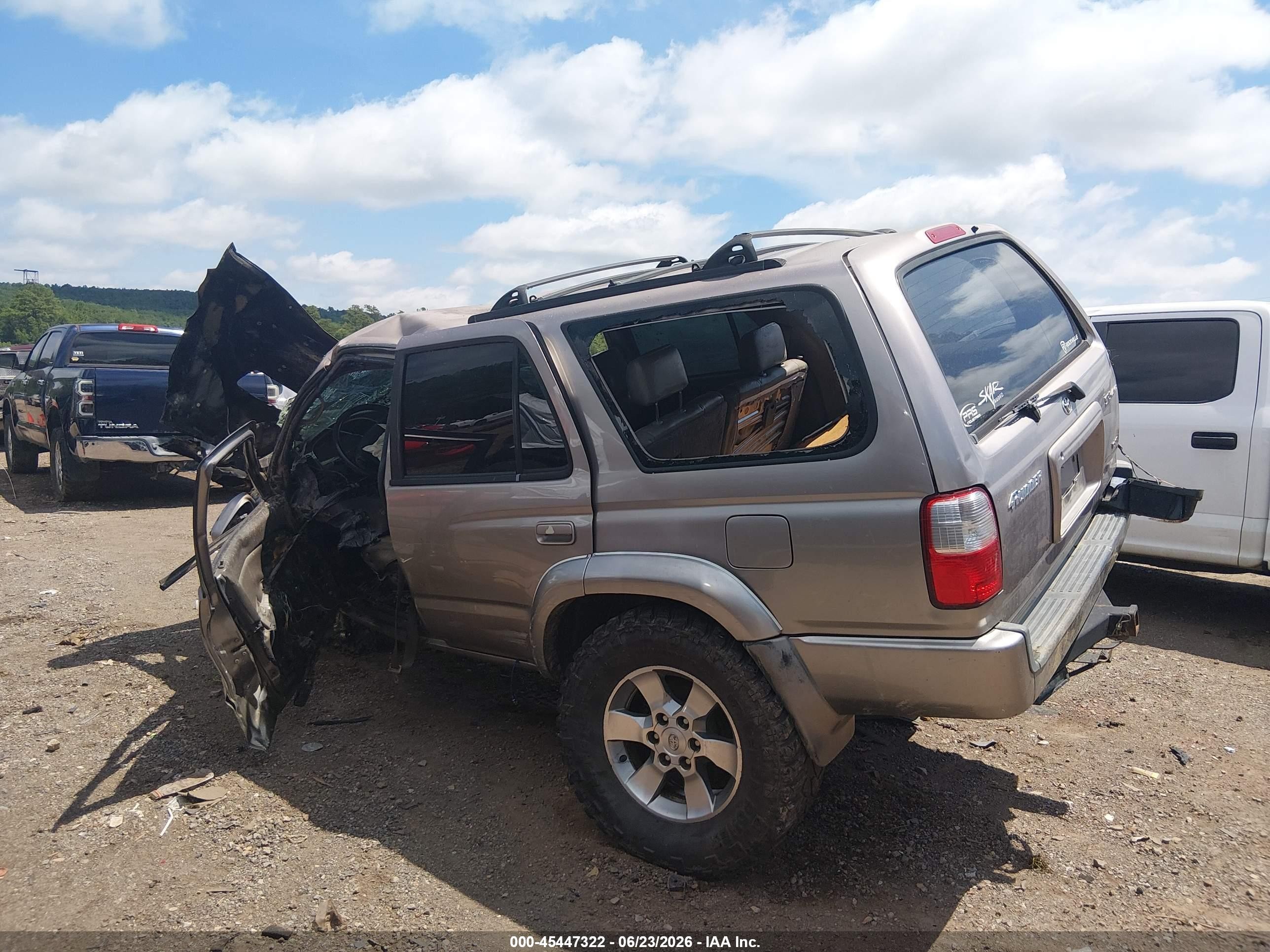 2002 Toyota 4runner Sr5 V6 Gold vin: JT3HN86R520387872