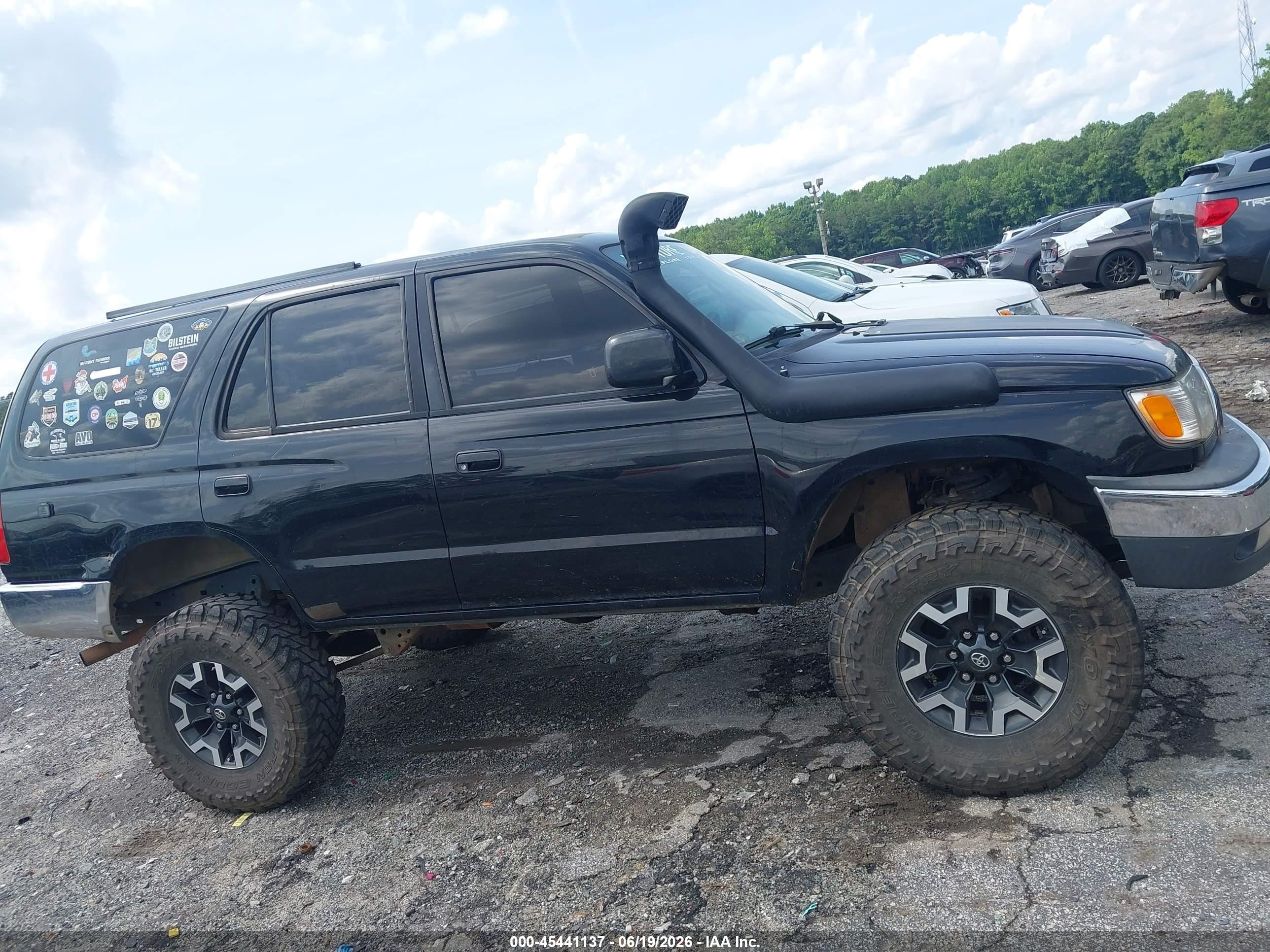 1999 Toyota 4runner Sr5 V6 Black vin: JT3HN86R5X0254956