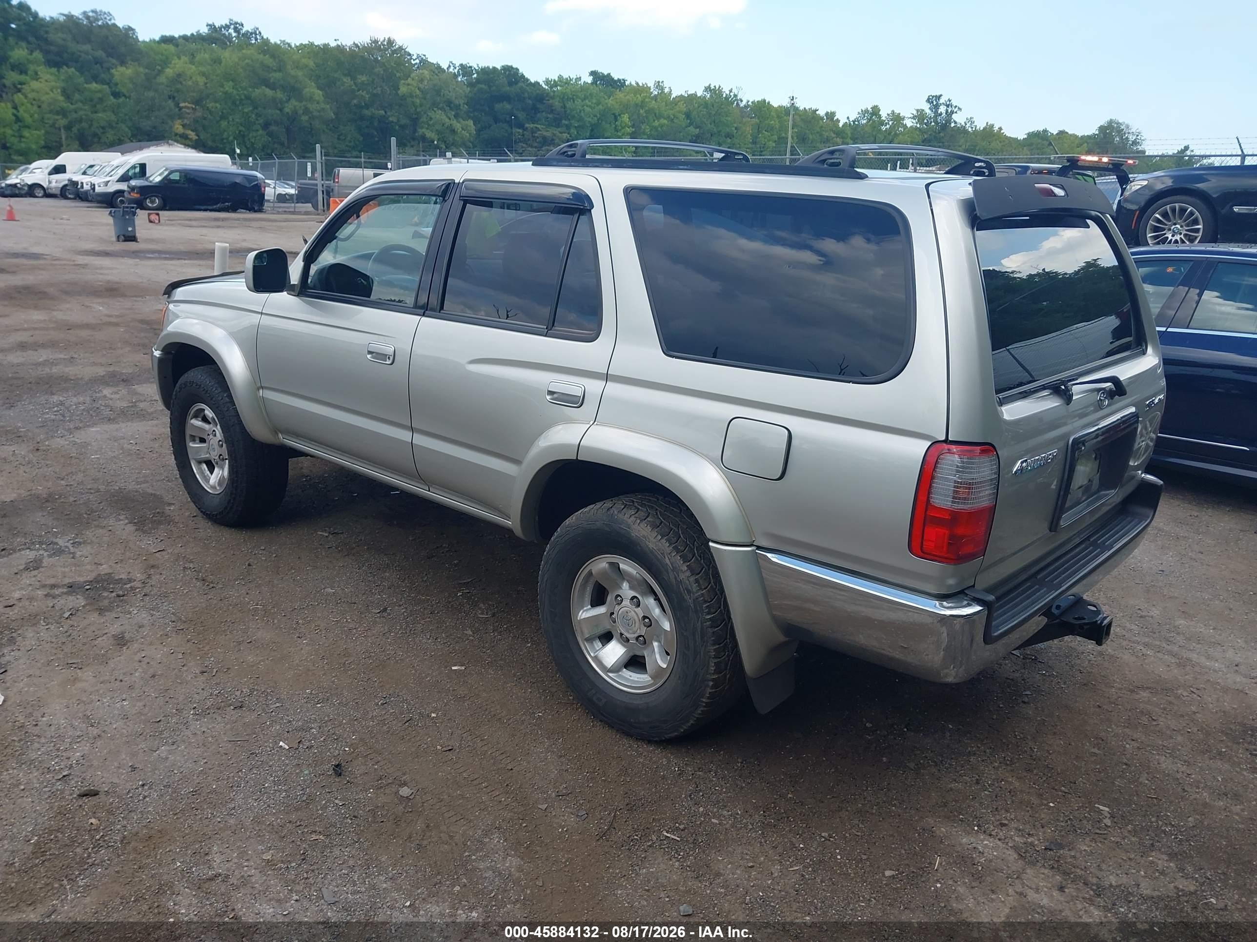 2000 Toyota 4runner Sr5 V6 Silver vin: JT3HN86R5Y0303185