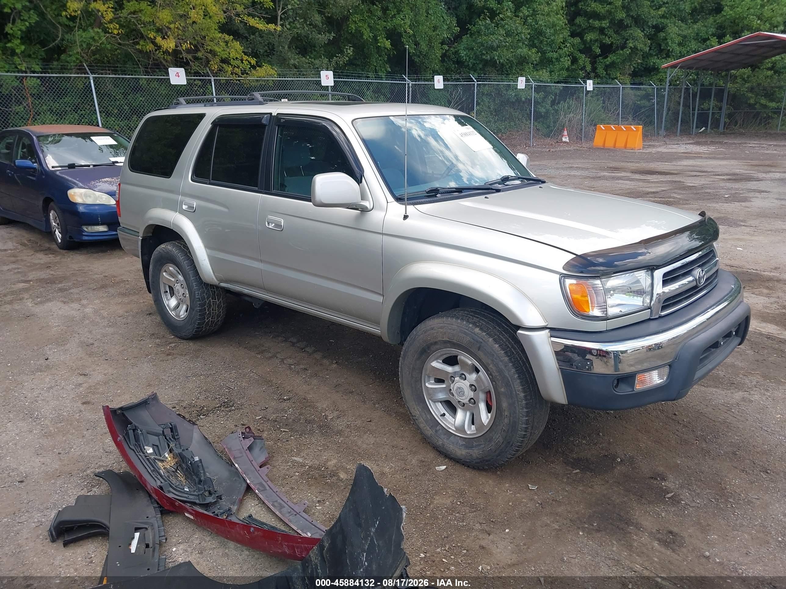 2000 Toyota 4runner Sr5 V6 Silver vin: JT3HN86R5Y0303185