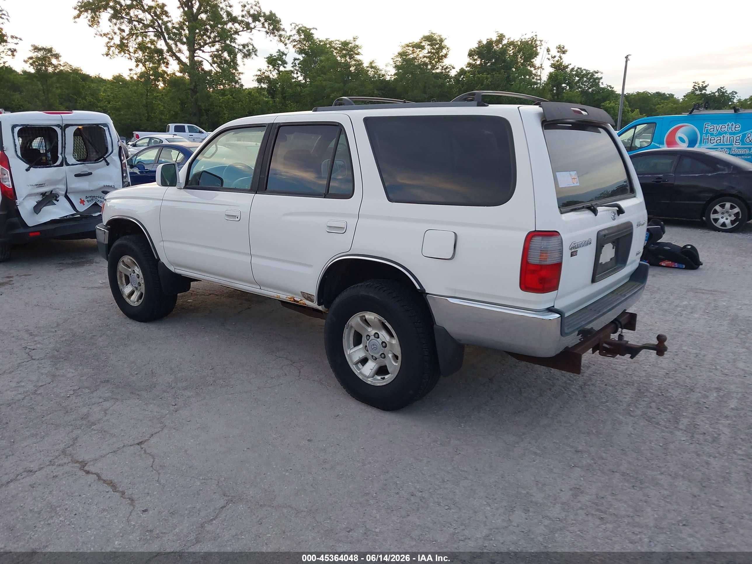 1999 Toyota 4runner Sr5 V6 White vin: JT3HN86R6X0200680