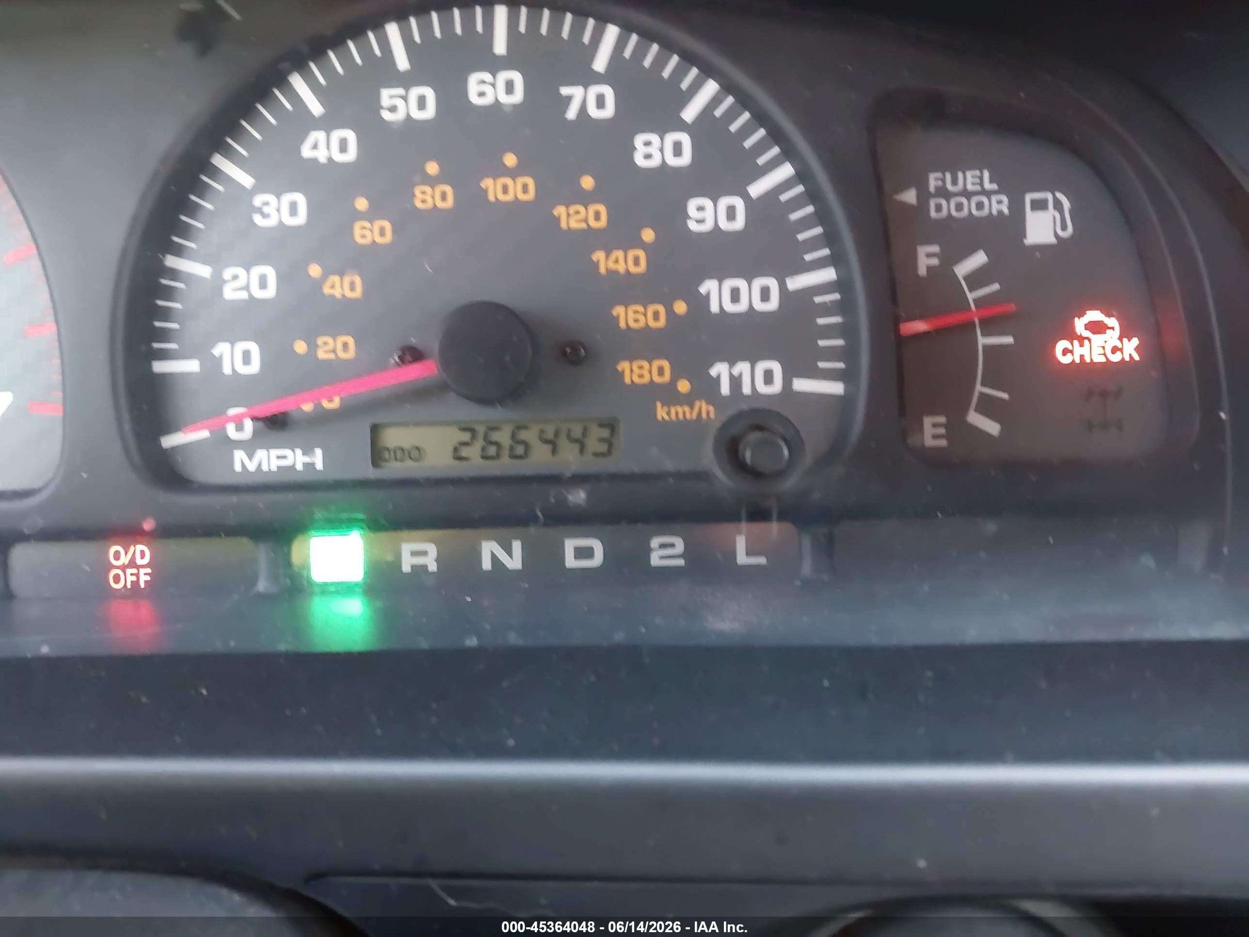 1999 Toyota 4runner Sr5 V6 White vin: JT3HN86R6X0200680