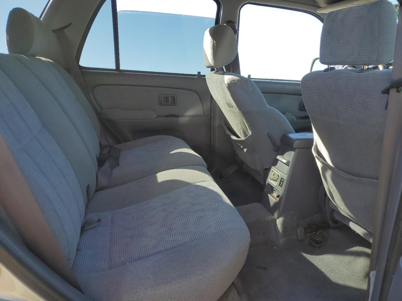 2000 Toyota 4runner Sr5 Серебряный vin: JT3HN86R6Y0296585