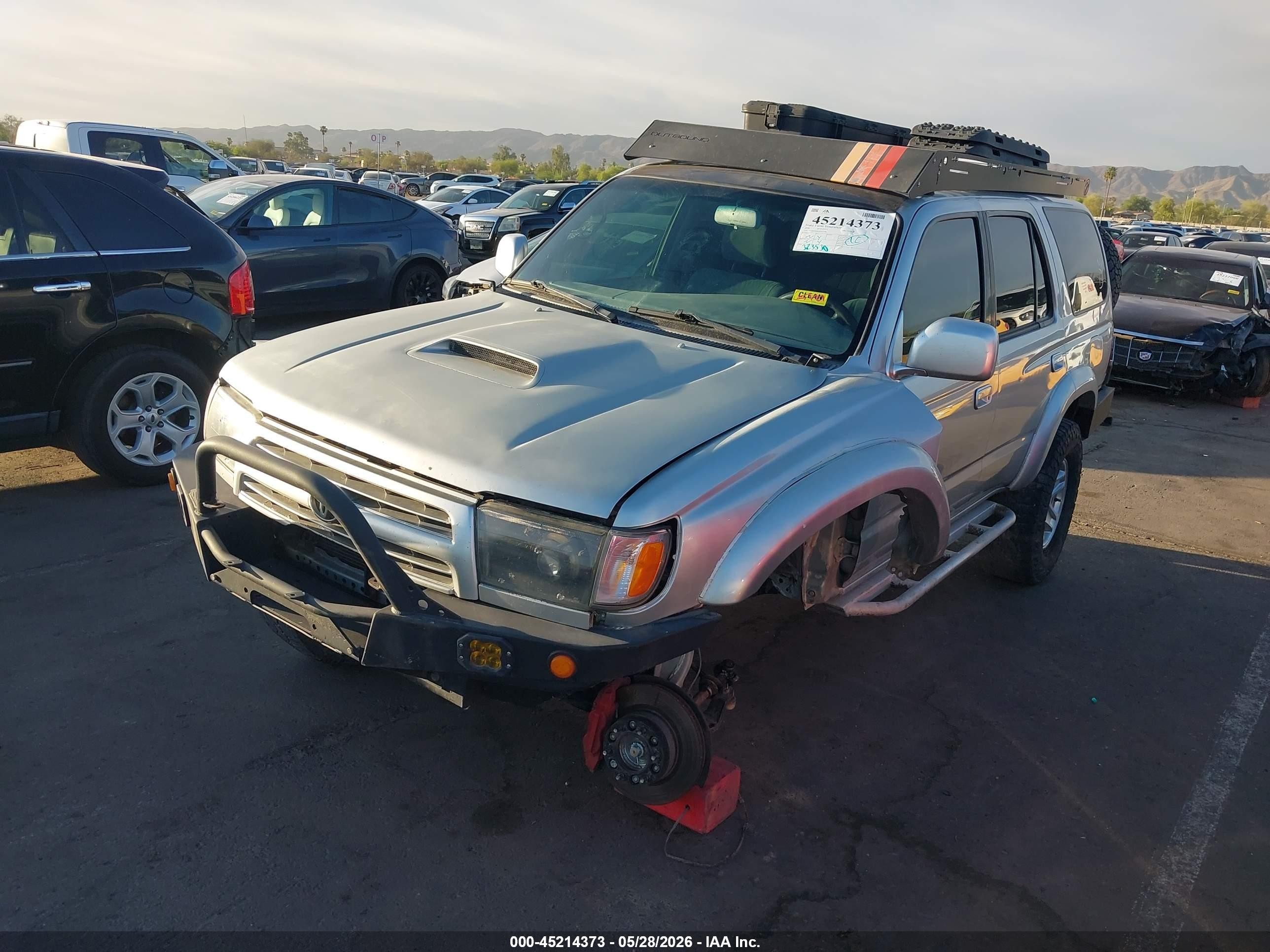2000 Toyota 4runner Sr5 V6 Silver vin: JT3HN86R6Y0317290