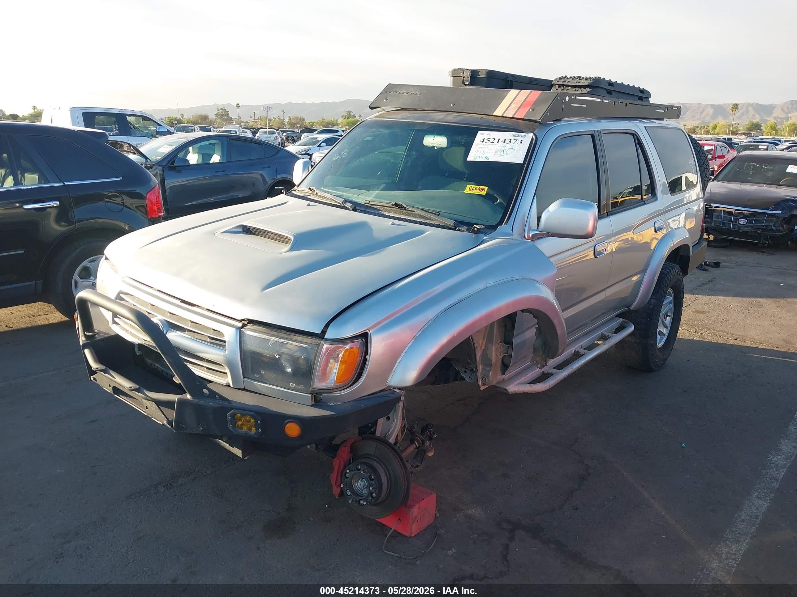 2000 Toyota 4runner Sr5 V6 Silver vin: JT3HN86R6Y0317290