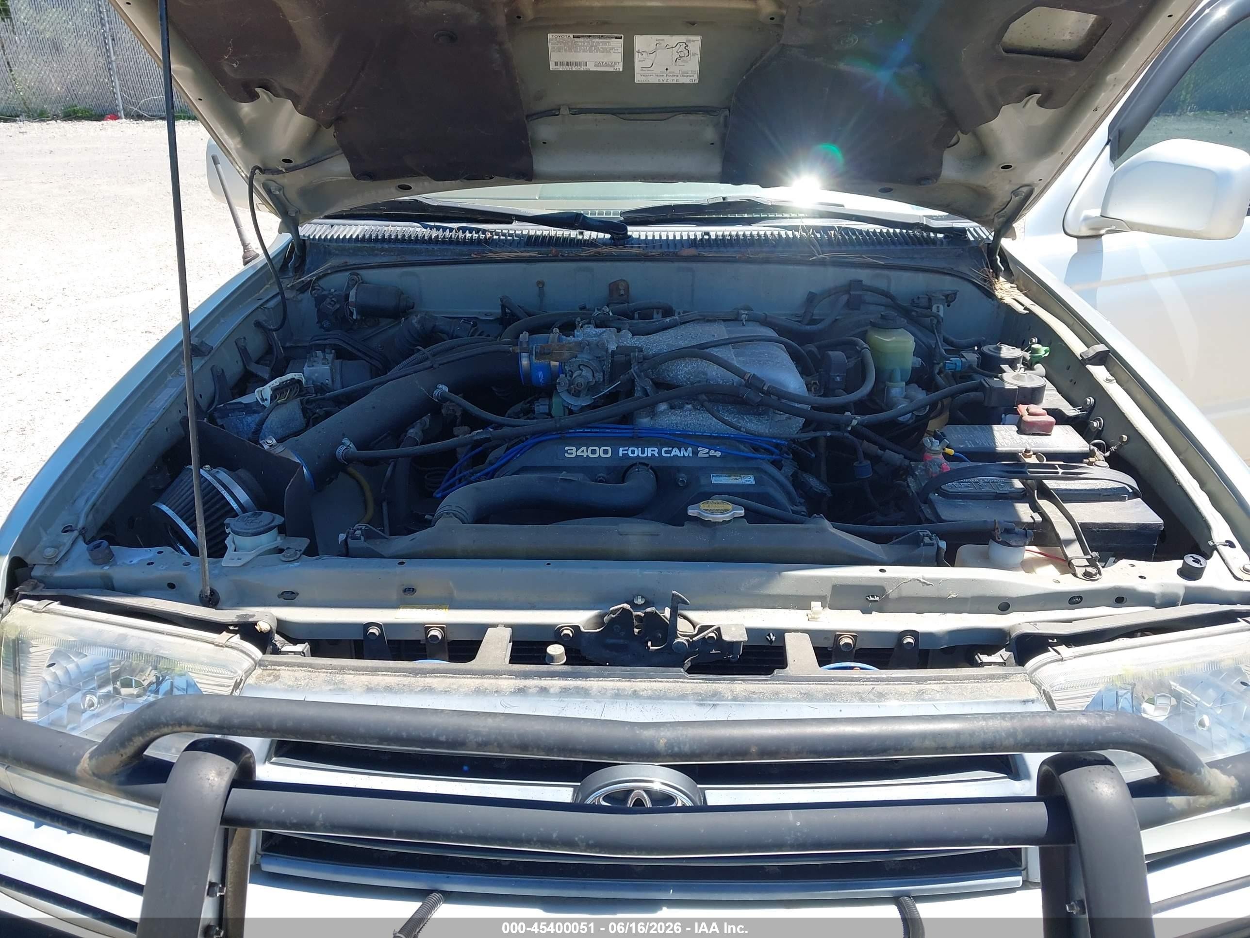2000 Toyota 4runner Sr5 V6 Silver vin: JT3HN86R7Y0283876
