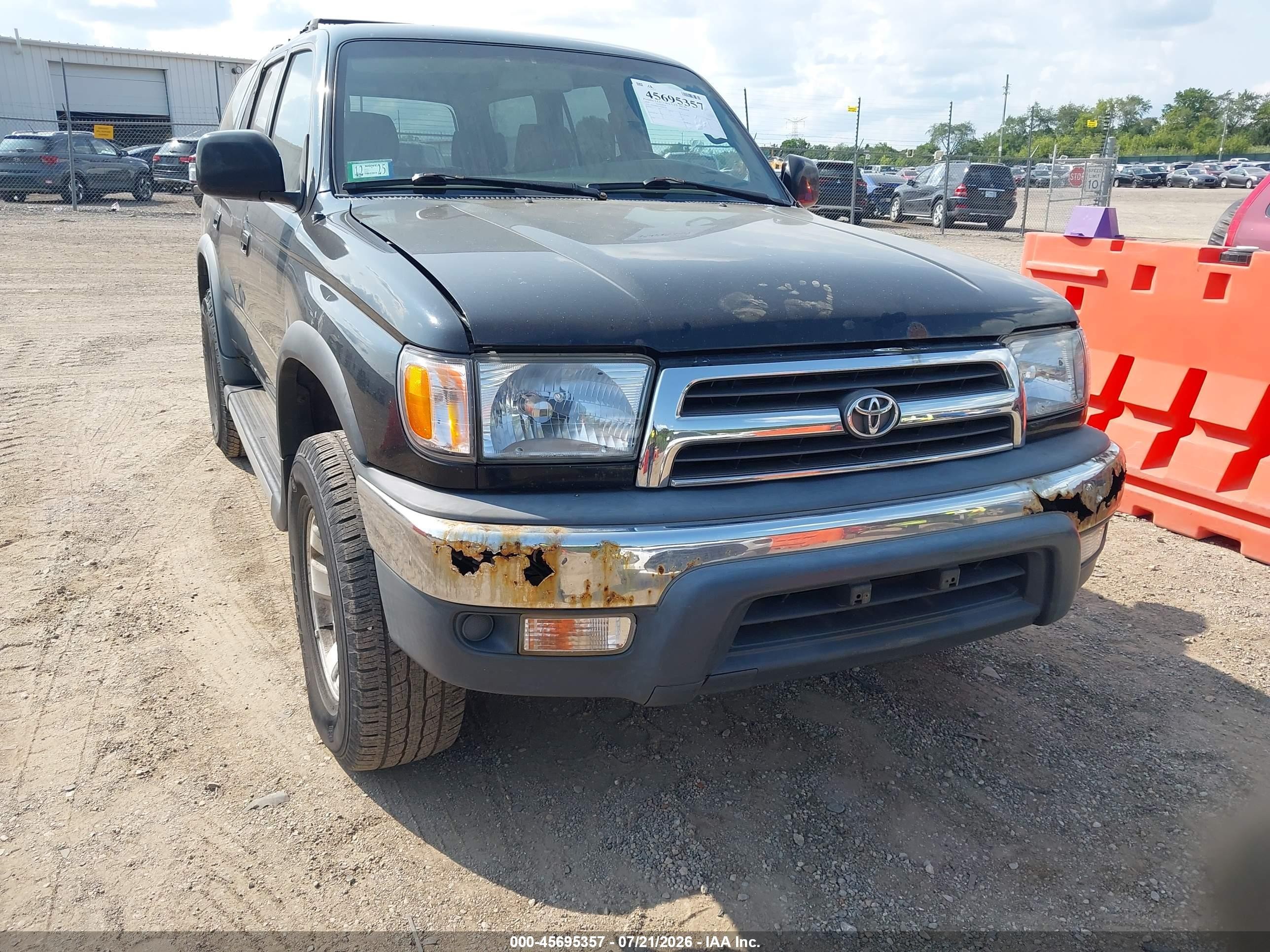 2000 Toyota 4runner Sr5 V6 Black vin: JT3HN86R7Y0286728