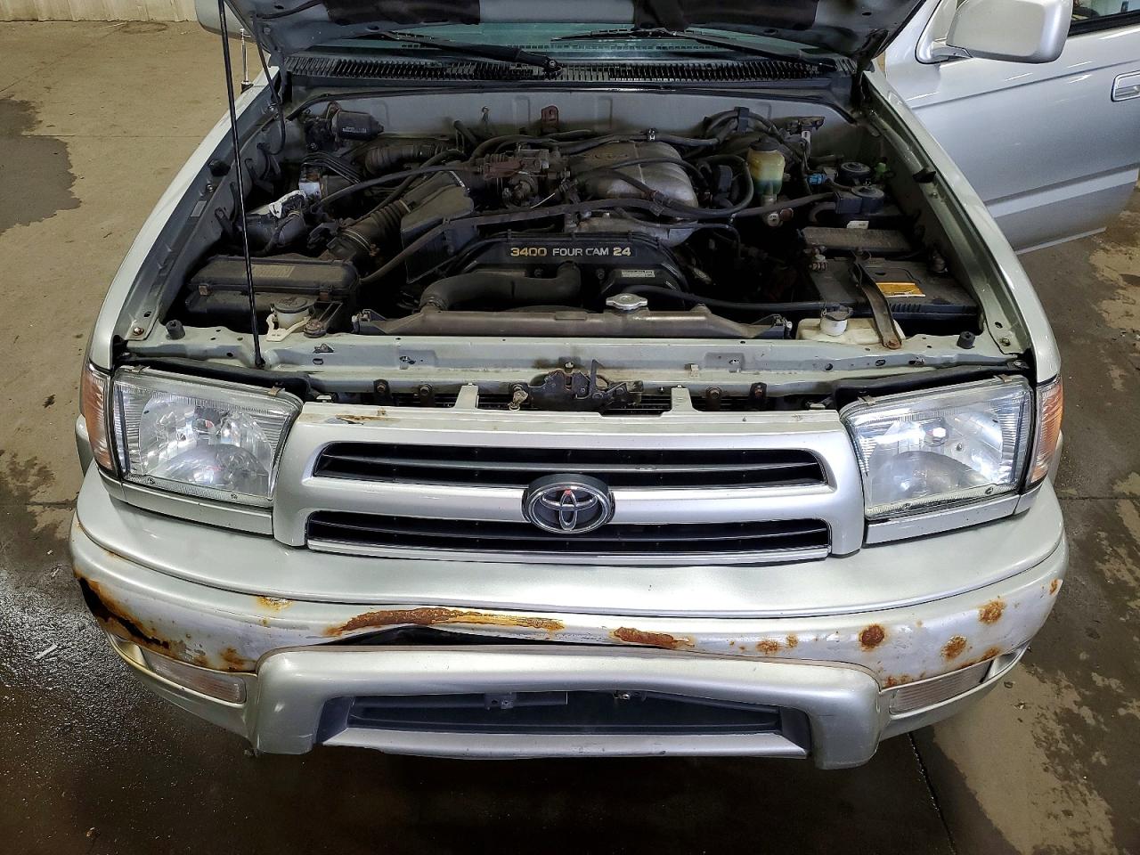 2000 Toyota 4runner Sr5 Silver vin: JT3HN86R7Y0320859