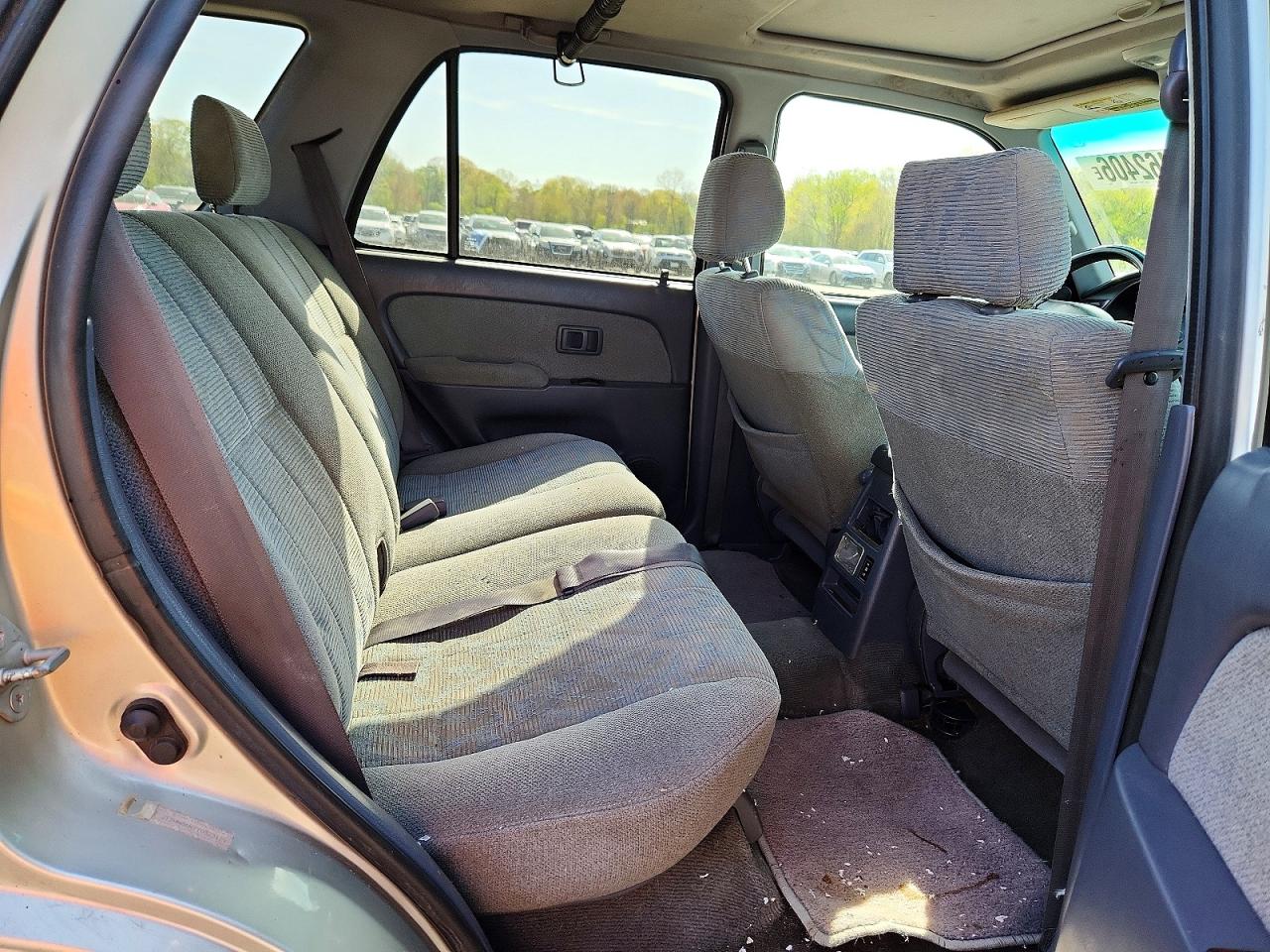 2000 Toyota 4runner Silver vin: JT3HN86R7Y0323129