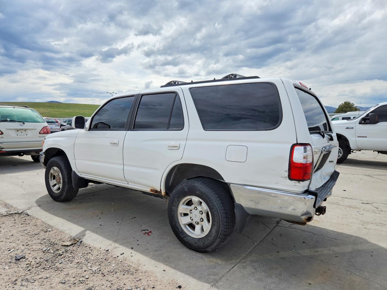 2002 Toyota 4runner Sr5 White vin: JT3HN86R820387185