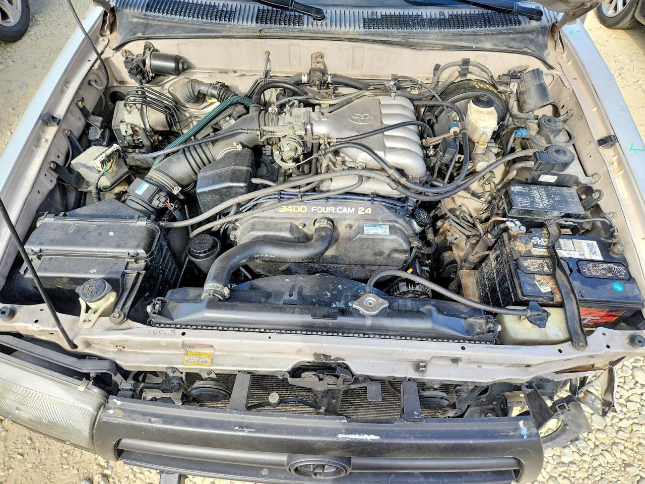 1997 Toyota 4runner Sr5 Silver vin: JT3HN86R8V0098182