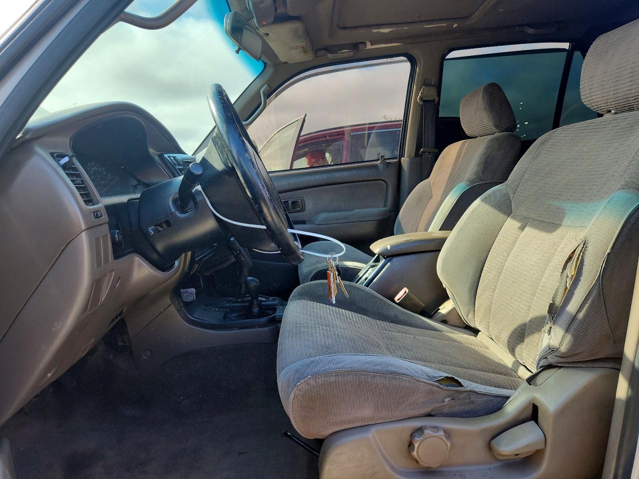 1997 Toyota 4runner Sr5 Silver vin: JT3HN86R8V0098182