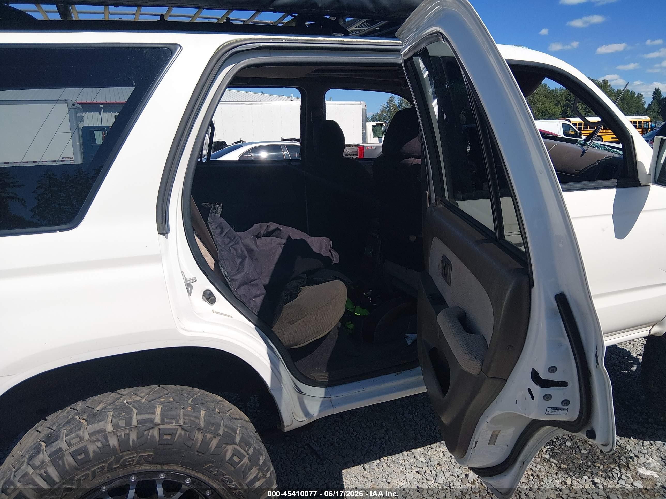1998 Toyota 4runner Sr5 V6 White vin: JT3HN86R8W0155630