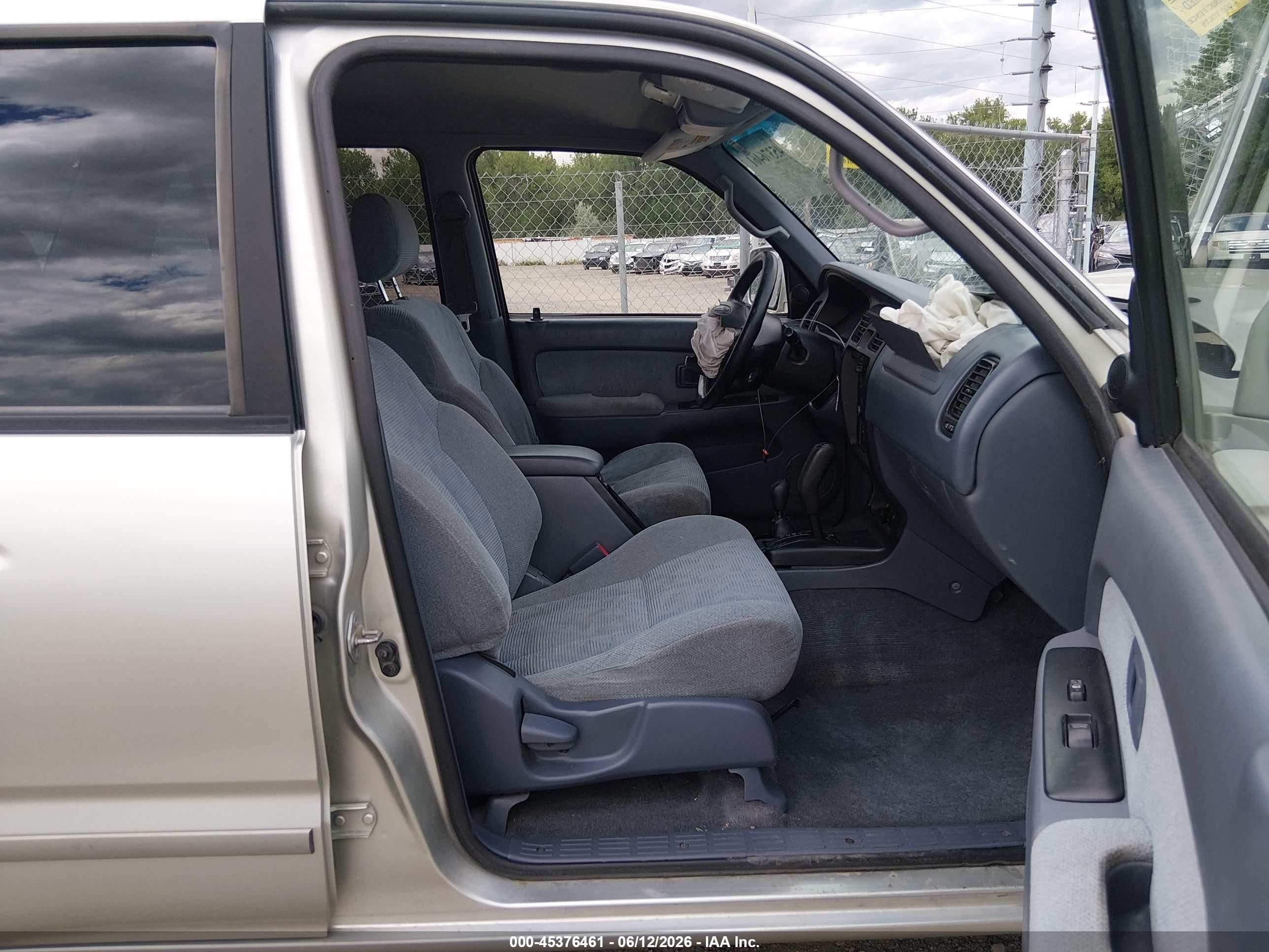 2000 Toyota 4runner Sr5 V6 Silver vin: JT3HN86R8Y0265502