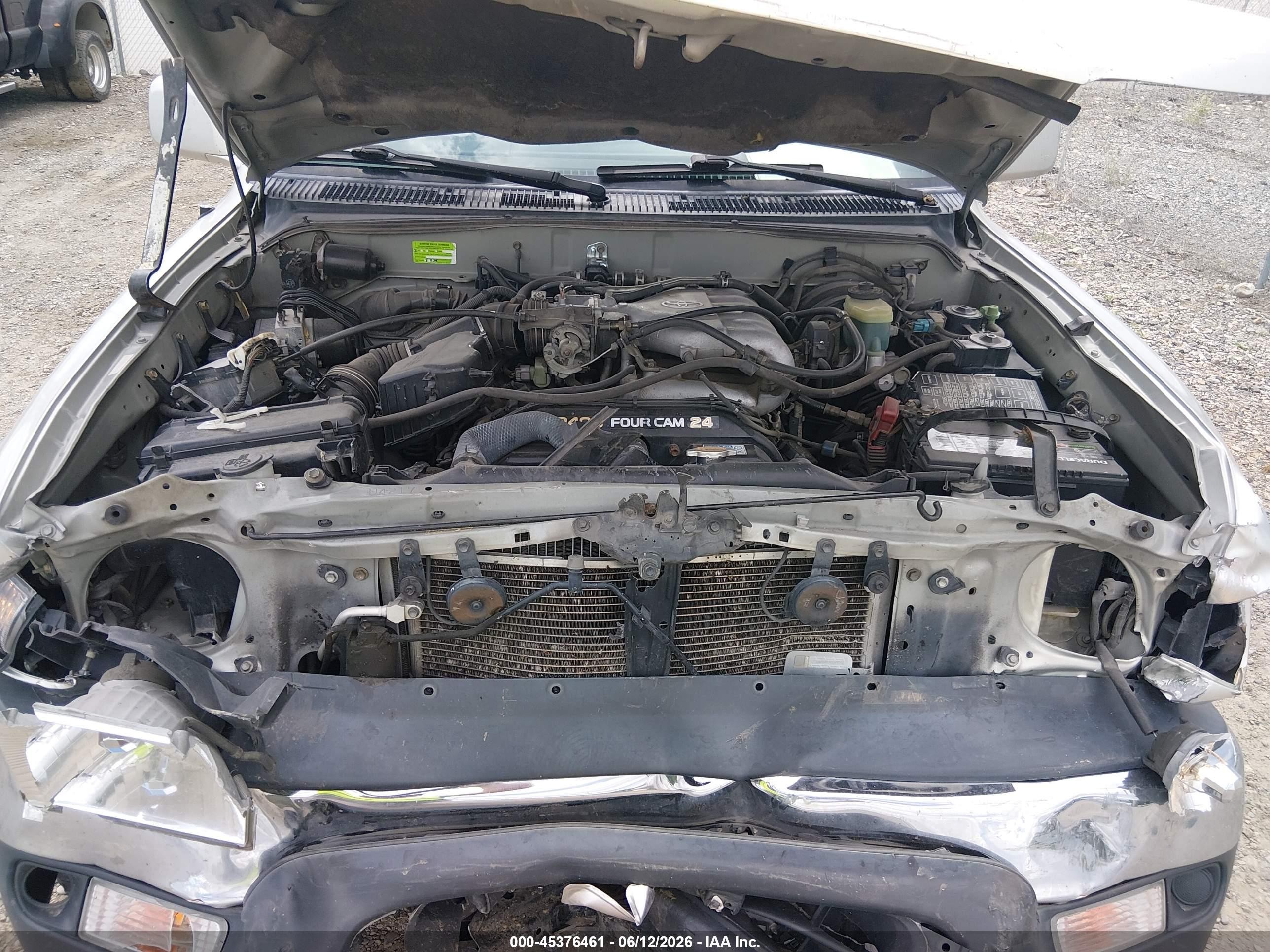 2000 Toyota 4runner Sr5 V6 Silver vin: JT3HN86R8Y0265502