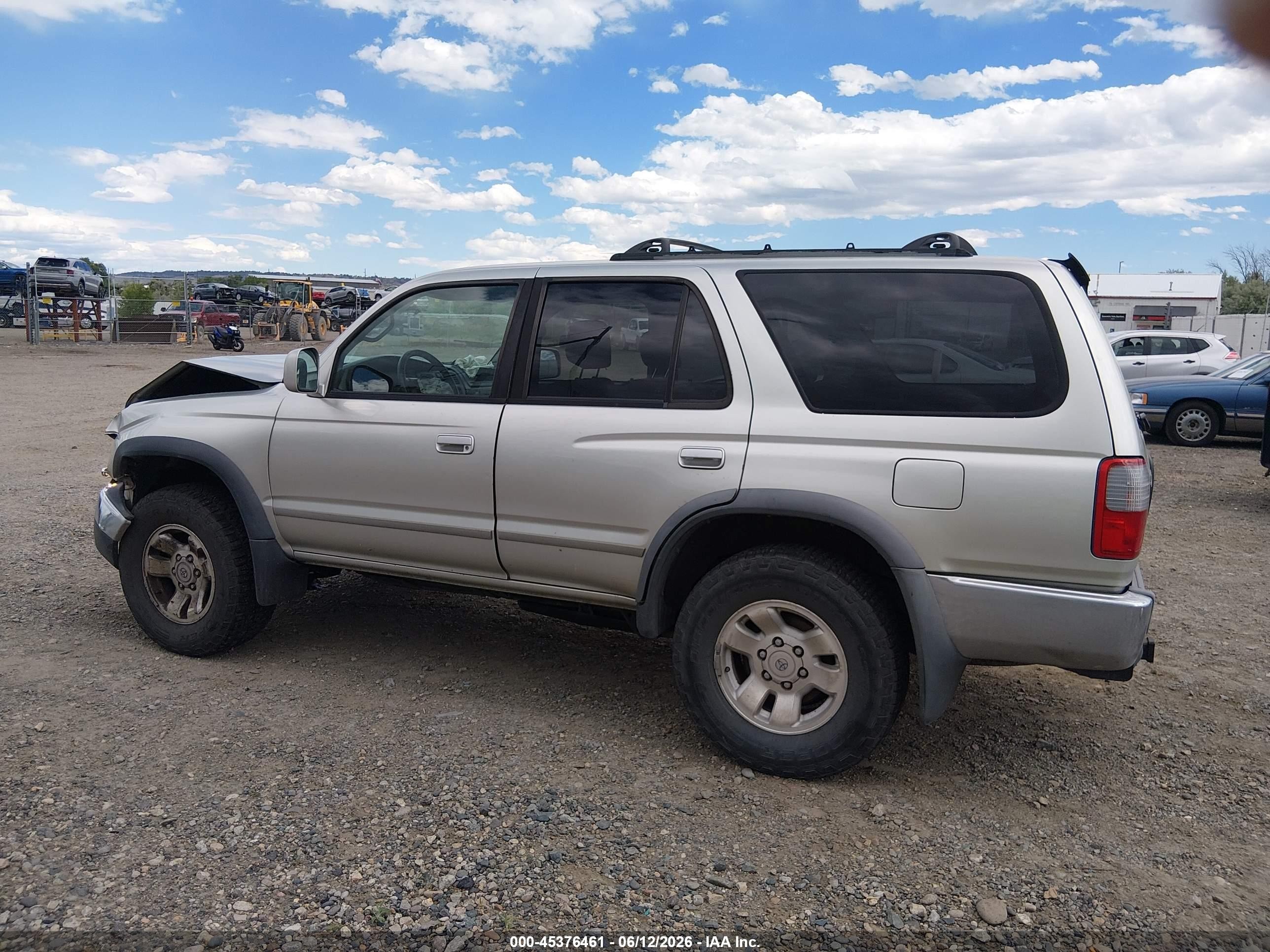2000 Toyota 4runner Sr5 V6 Silver vin: JT3HN86R8Y0265502