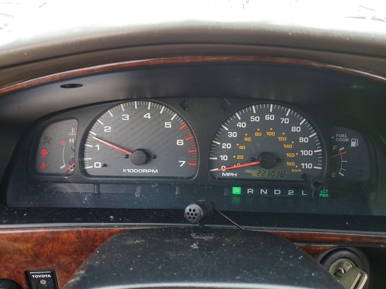 2000 Toyota 4runner Sr5 White vin: JT3HN86R8Y0309983