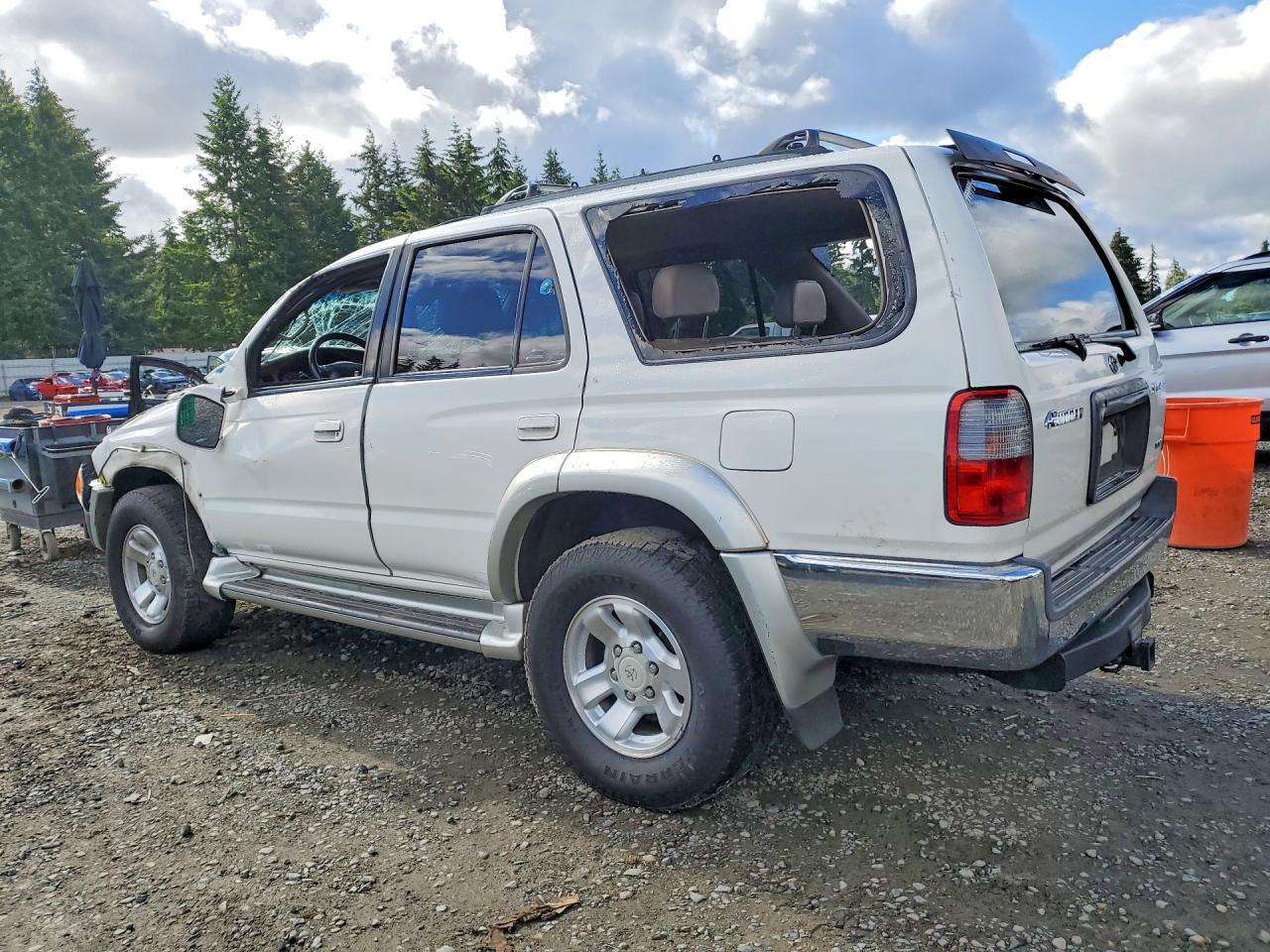 2000 Toyota 4runner Sr5 White vin: JT3HN86R8Y0309983