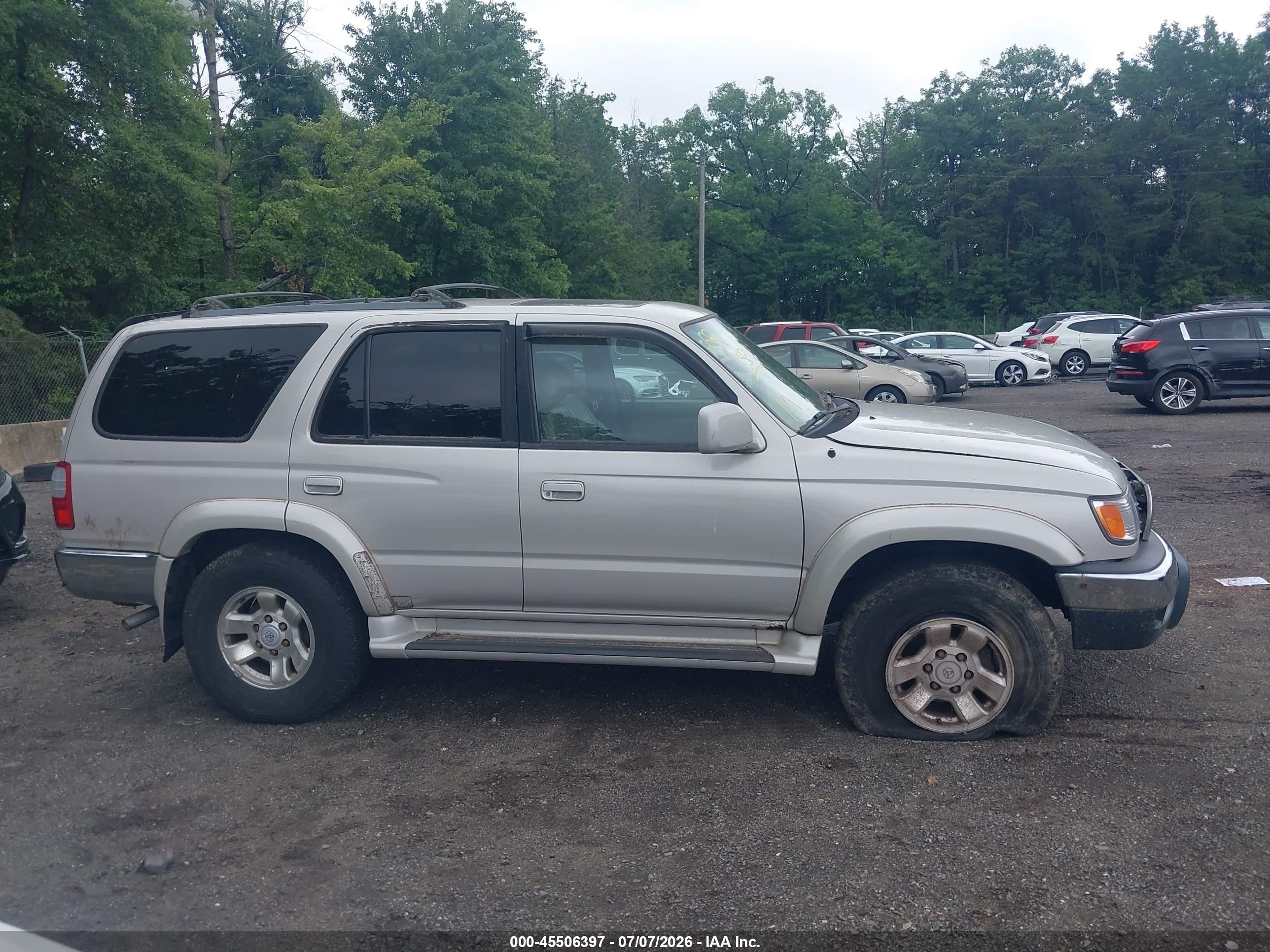 2000 Toyota 4runner Sr5 Gold vin: JT3HN86R8Y0320756