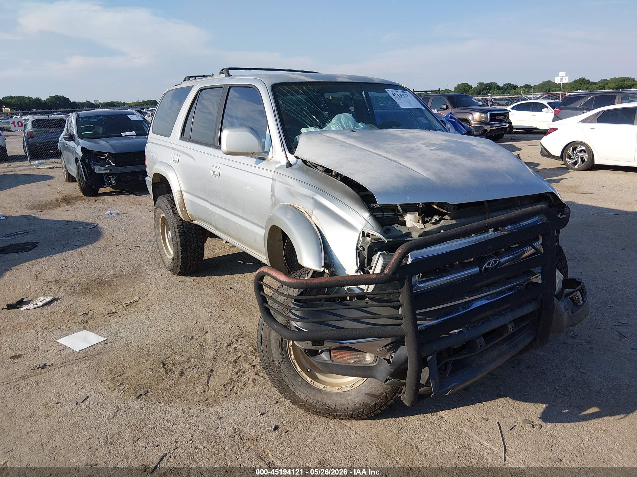 2000 Toyota 4runner Sr5 V6 Silver vin: JT3HN86R9Y0315677