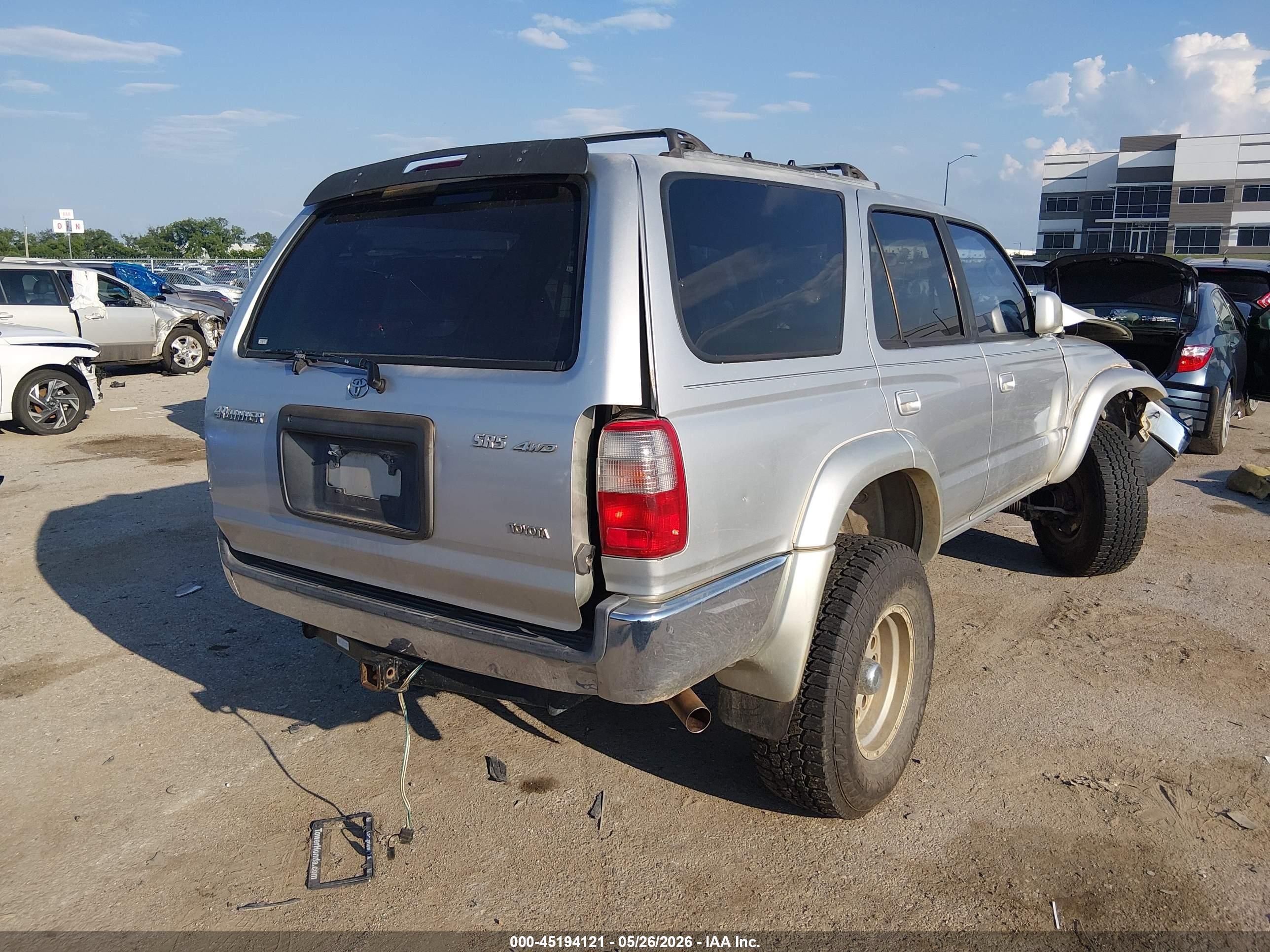 2000 Toyota 4runner Sr5 V6 Silver vin: JT3HN86R9Y0315677
