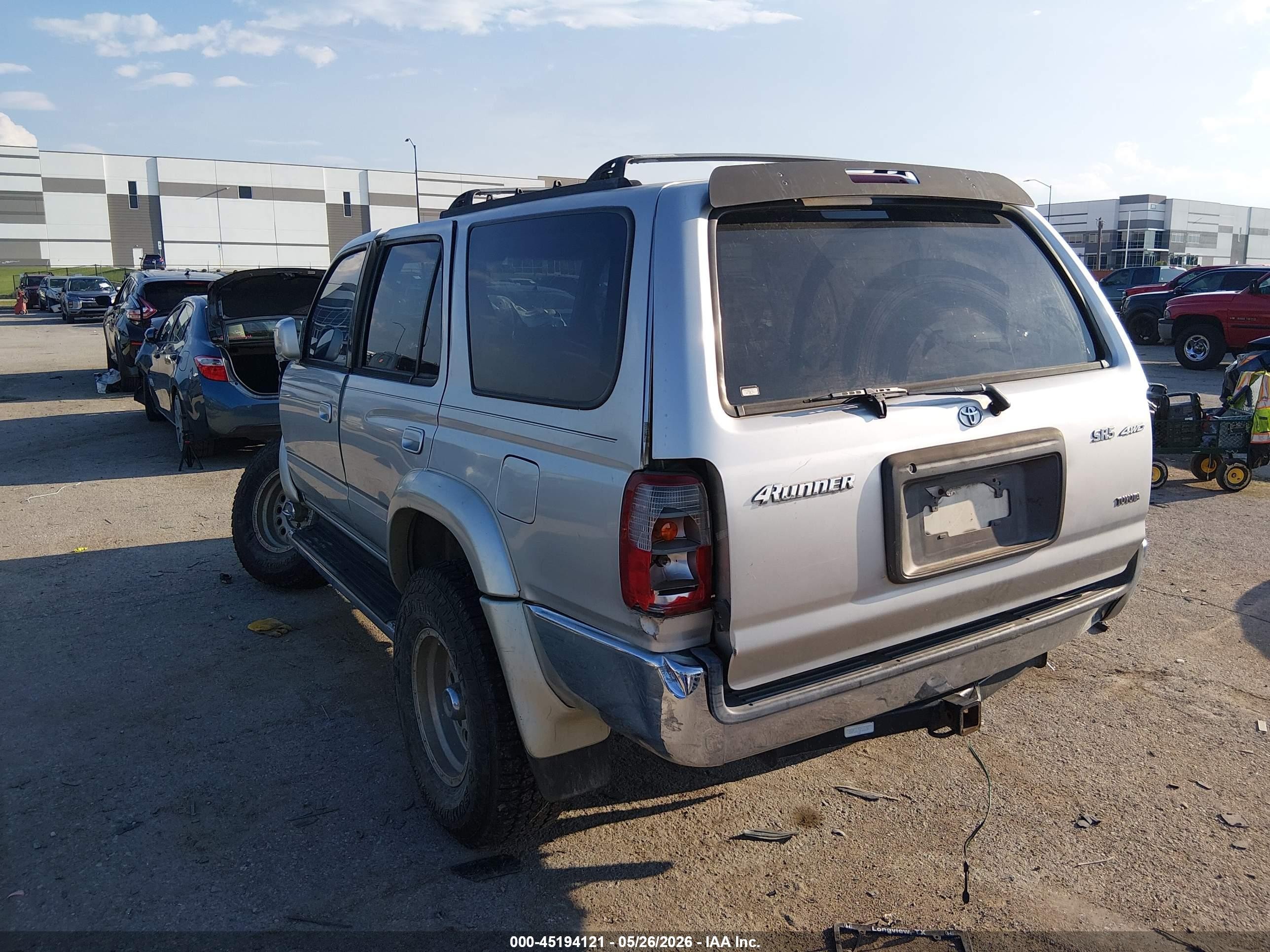 2000 Toyota 4runner Sr5 V6 Silver vin: JT3HN86R9Y0315677