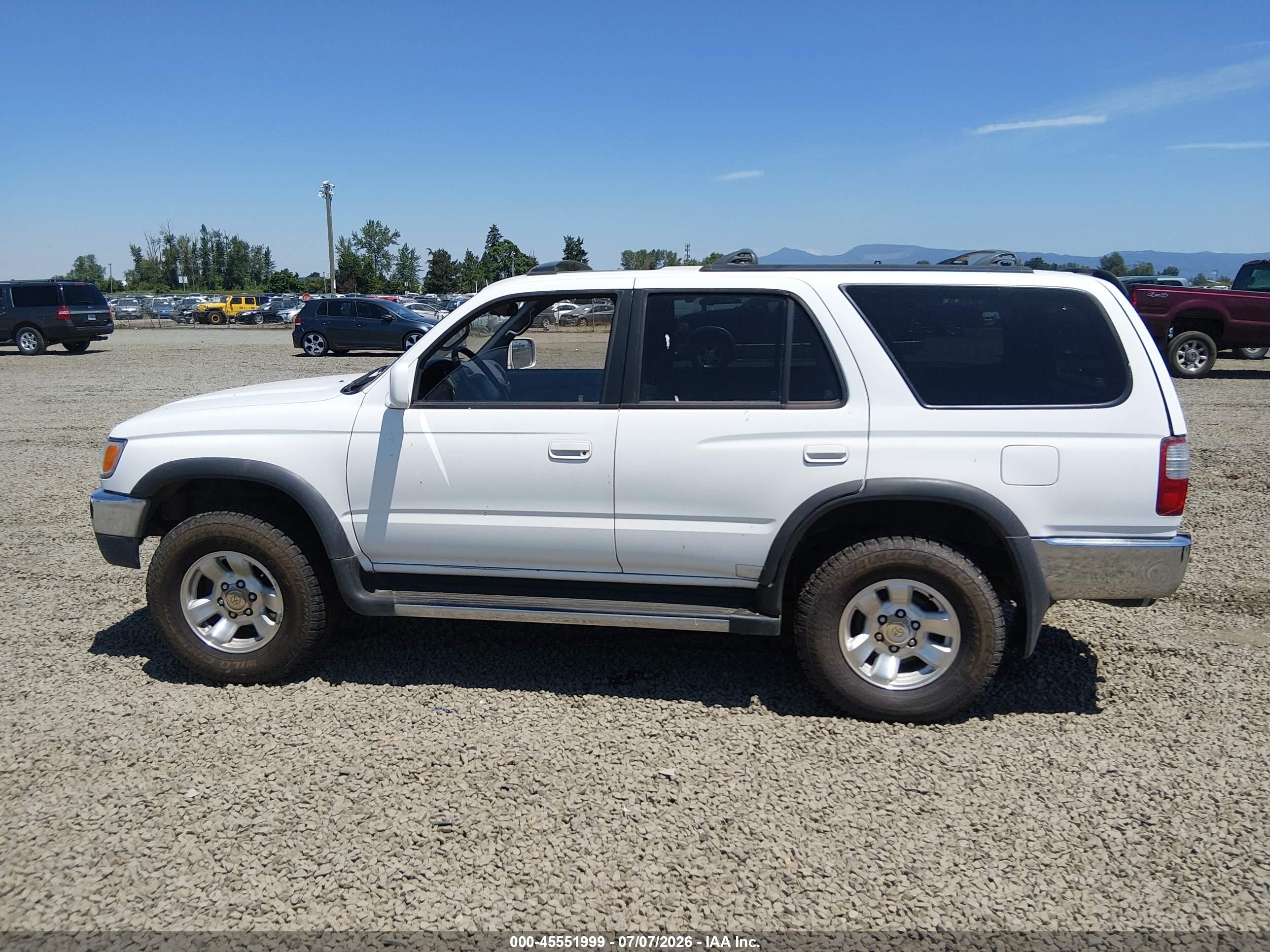 1997 Toyota 4runner Sr5 V6 White vin: JT3HN86RXV0063613