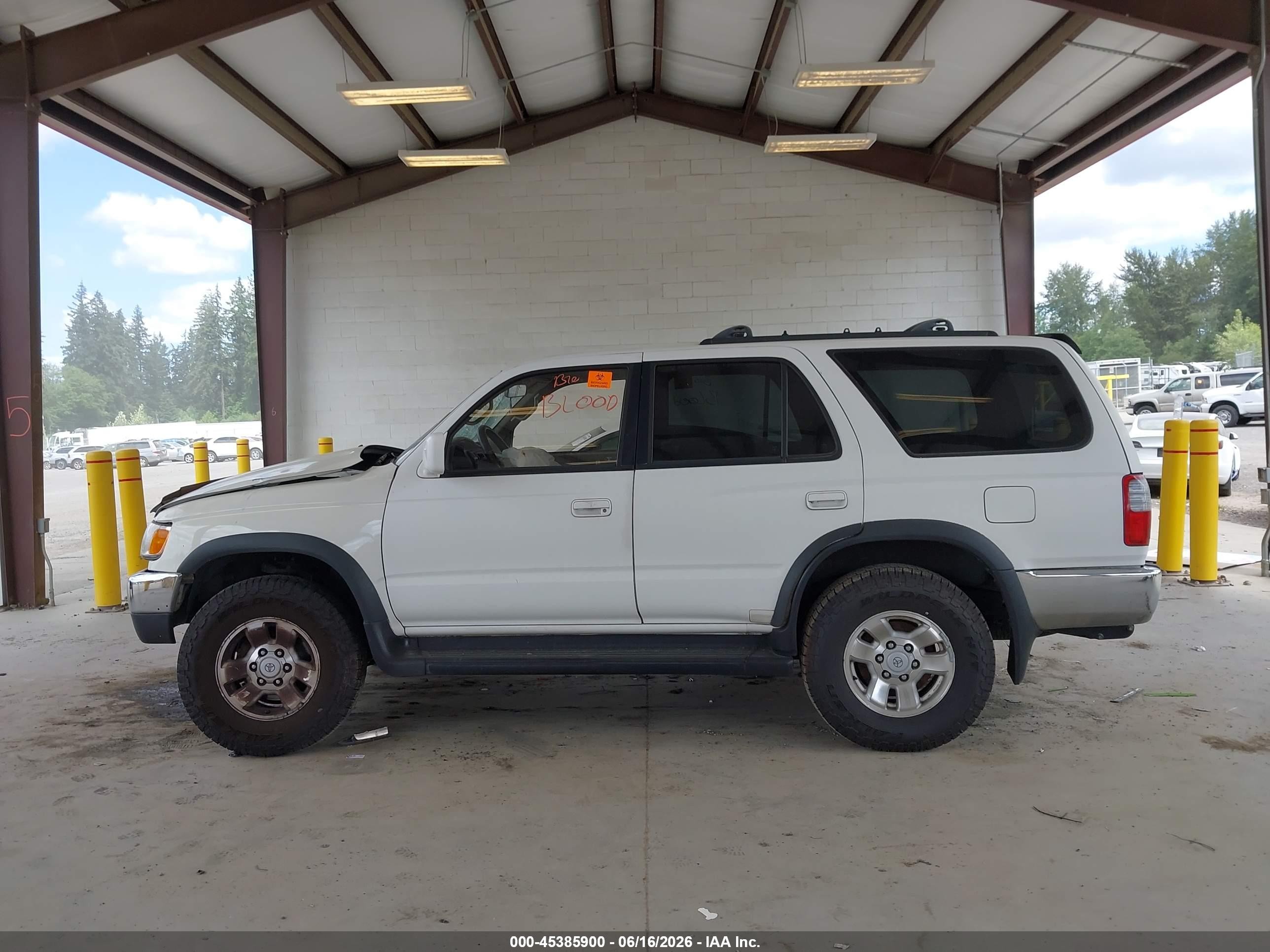 1998 Toyota 4runner Sr5 V6 White vin: JT3HN86RXW0137811