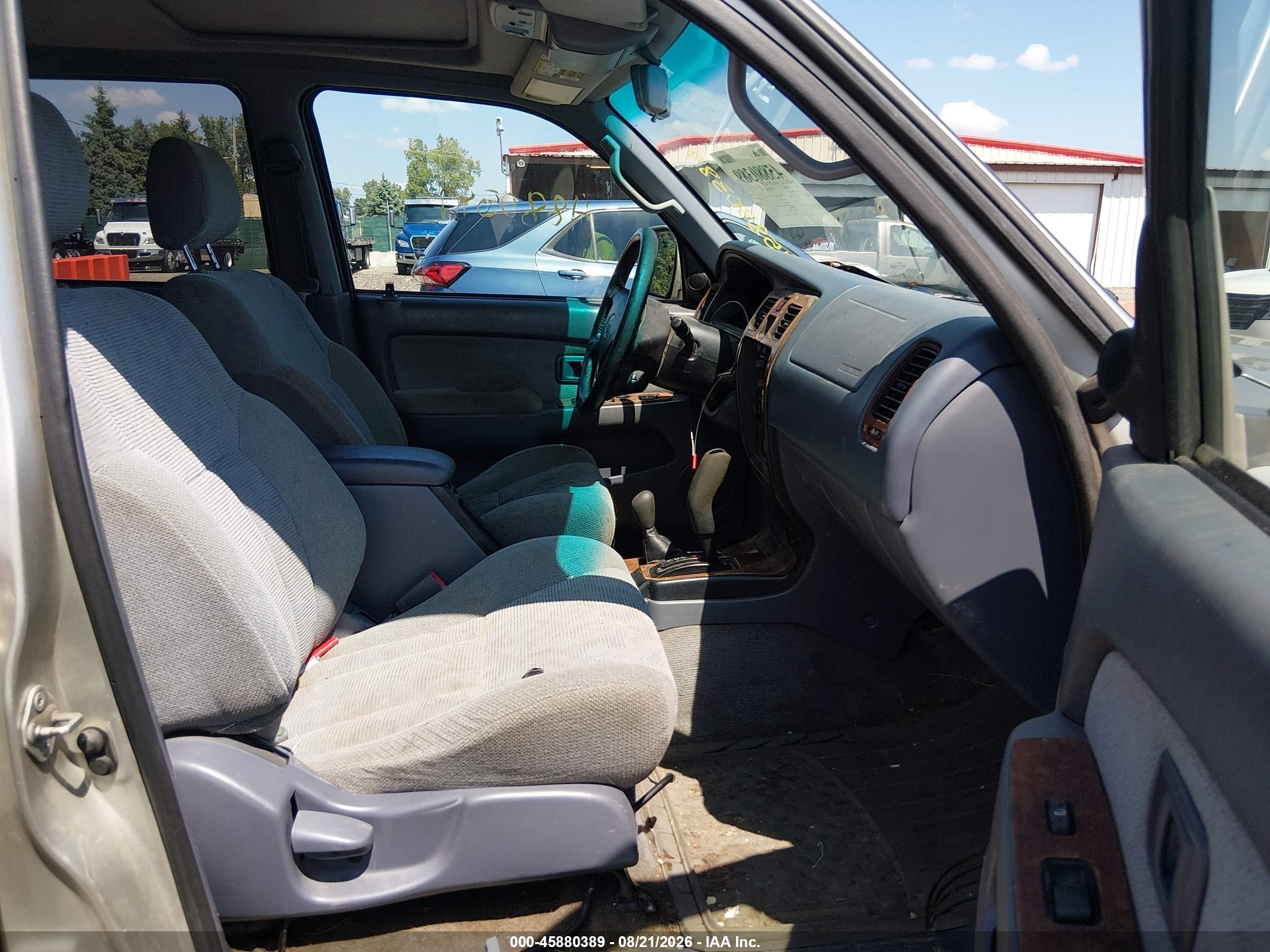 2000 Toyota 4runner Sr5 V6 Silver vin: JT3HN86RXY0282303
