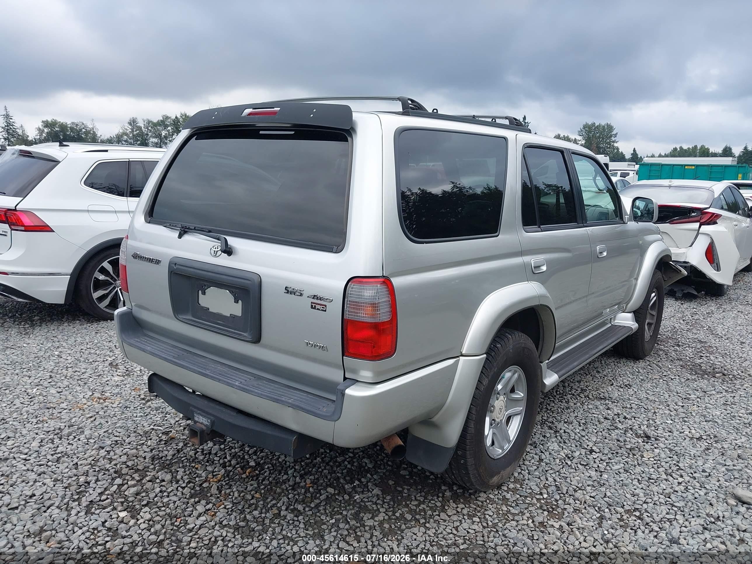 2000 Toyota 4runner Sr5 V6 Silver vin: JT3HN86RXY0320841