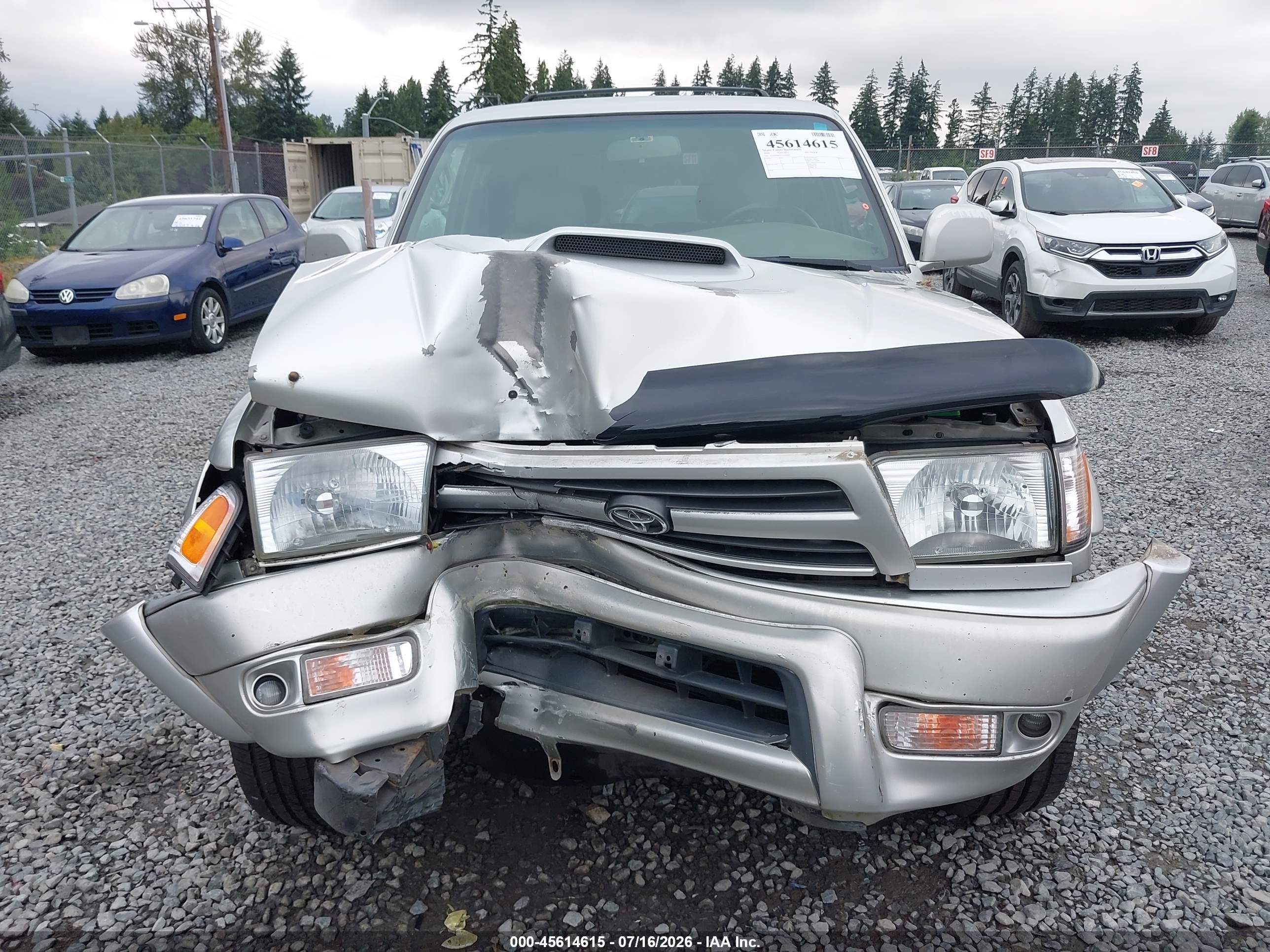 2000 Toyota 4runner Sr5 V6 Silver vin: JT3HN86RXY0320841